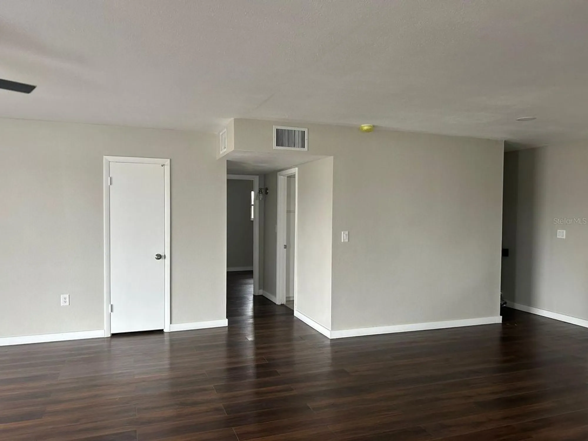 Property Slideshow image 7 of 10 | 702 desert hills way, Sun City Center, FL, 33573