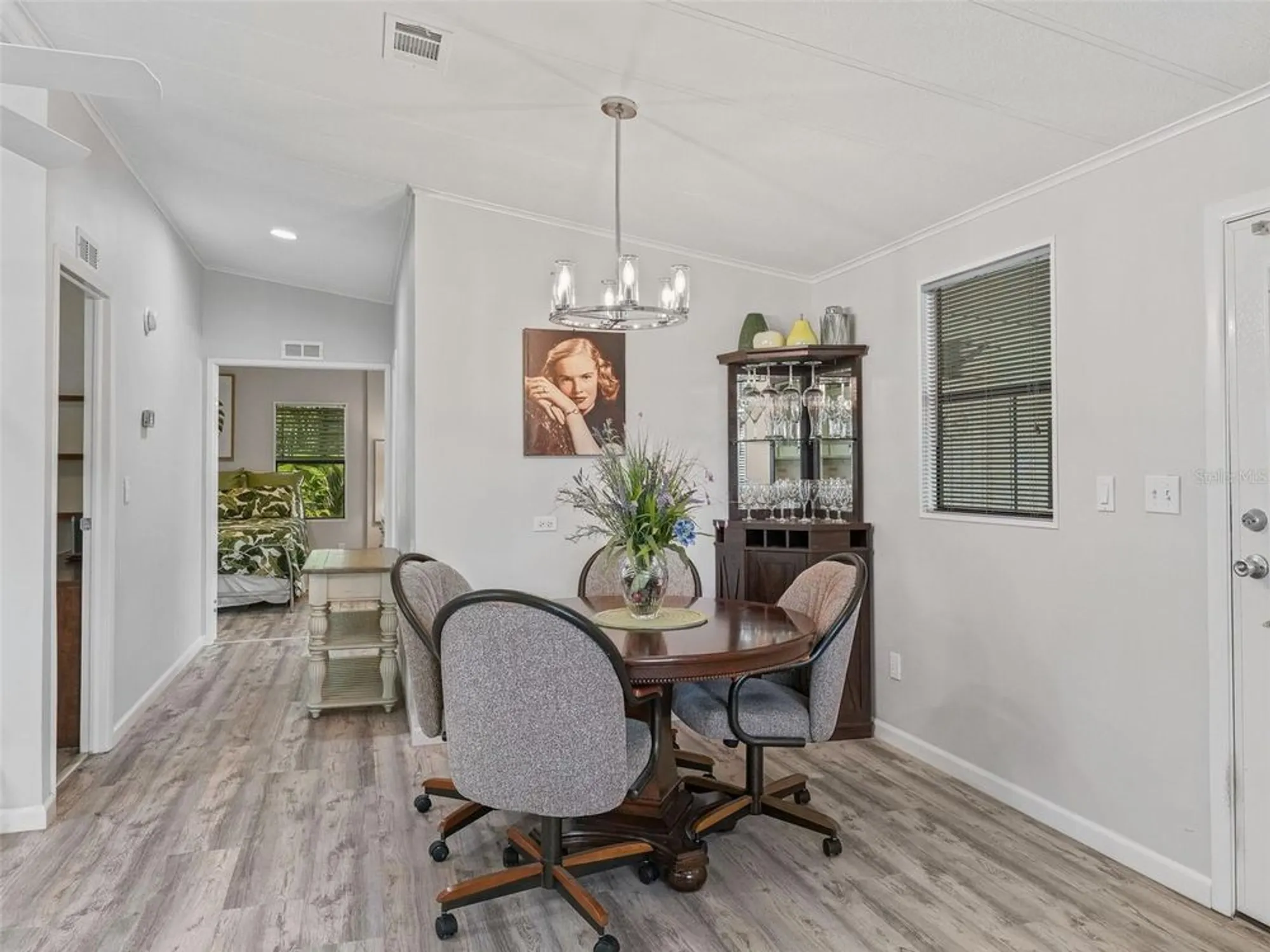 Property Slideshow image 7 of 37 | 1708 lauren ln, Lady Lake, FL, 32159