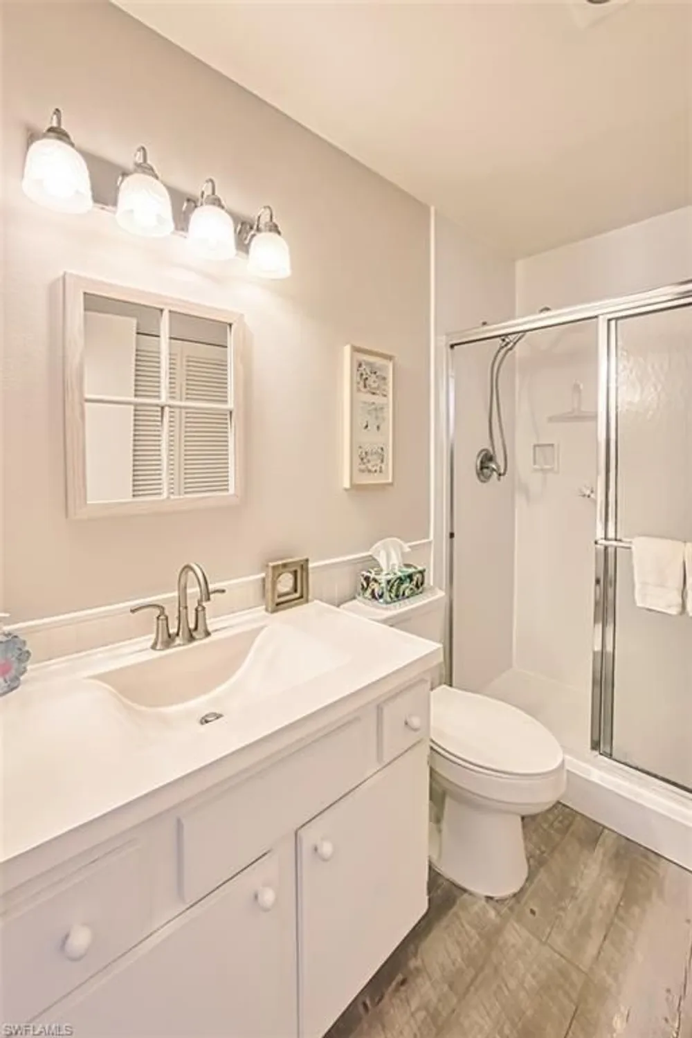 Property Slideshow image 19 of 50 | 1844 pine glade cir, Fort Myers, FL, 33907