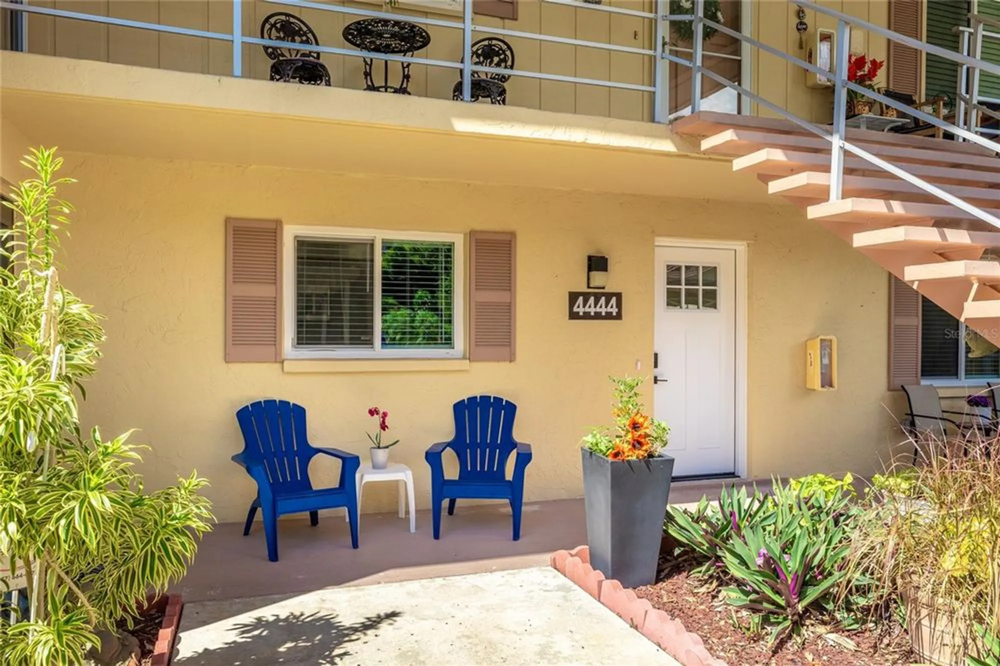 Property Slideshow image 1 of 26 | 4444 narraganset trl 96, Sarasota, FL, 34233