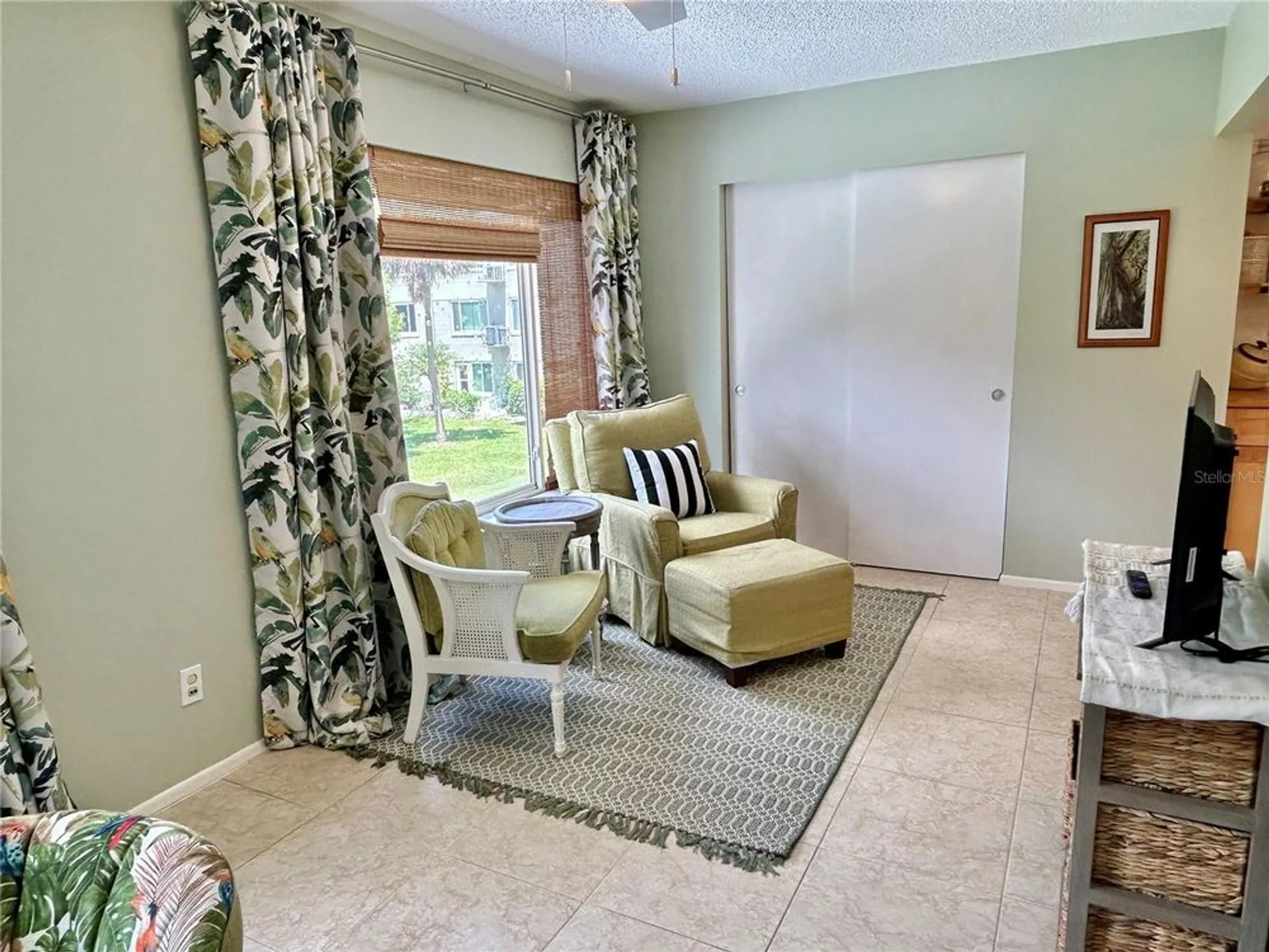 Property Slideshow image 18 of 51 | 2461 rhodesian dr apt 45, Clearwater, FL, 33763