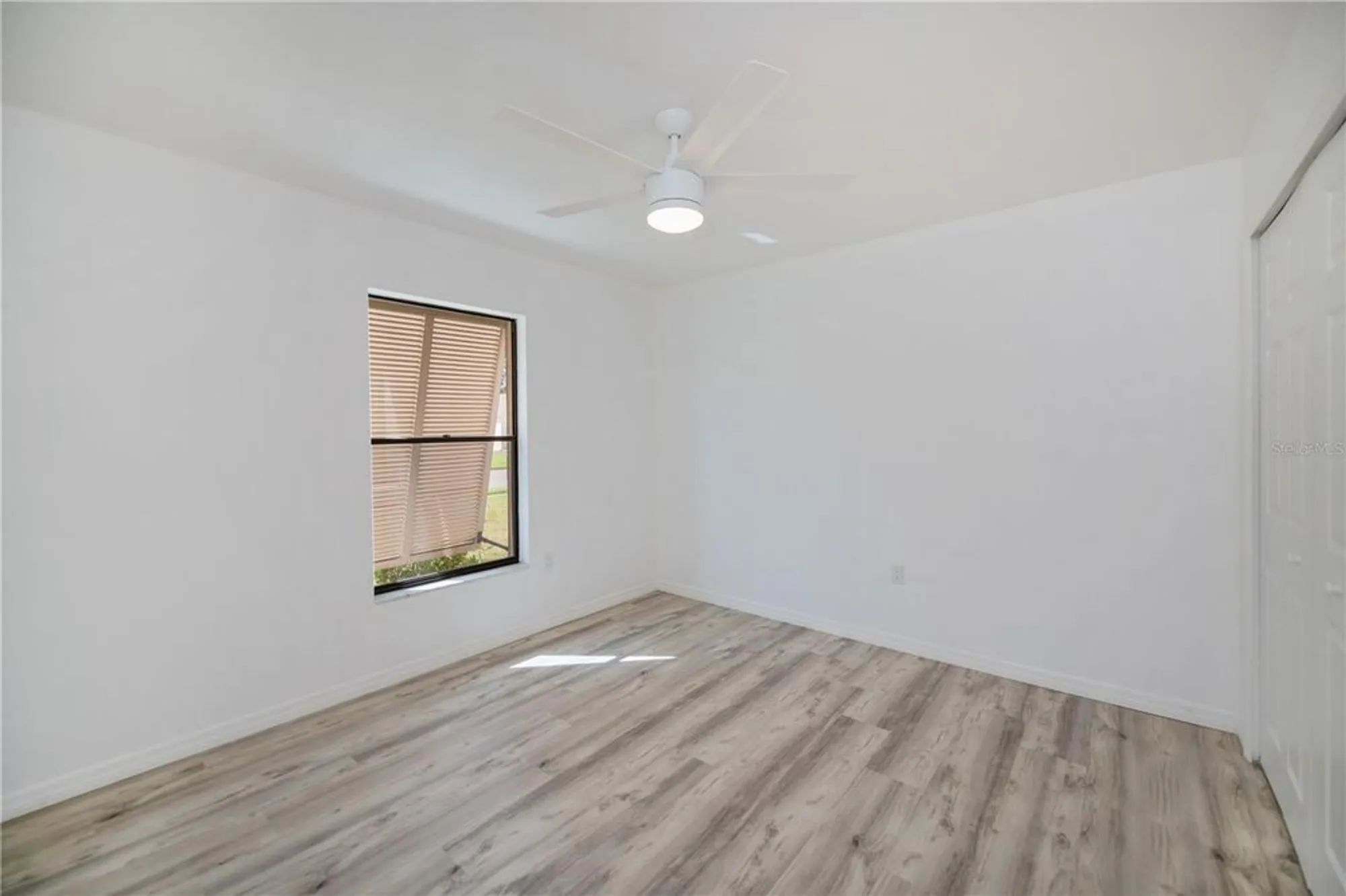 Property Slideshow image 25 of 58 | 425 cypress forest dr, Englewood, FL, 34223