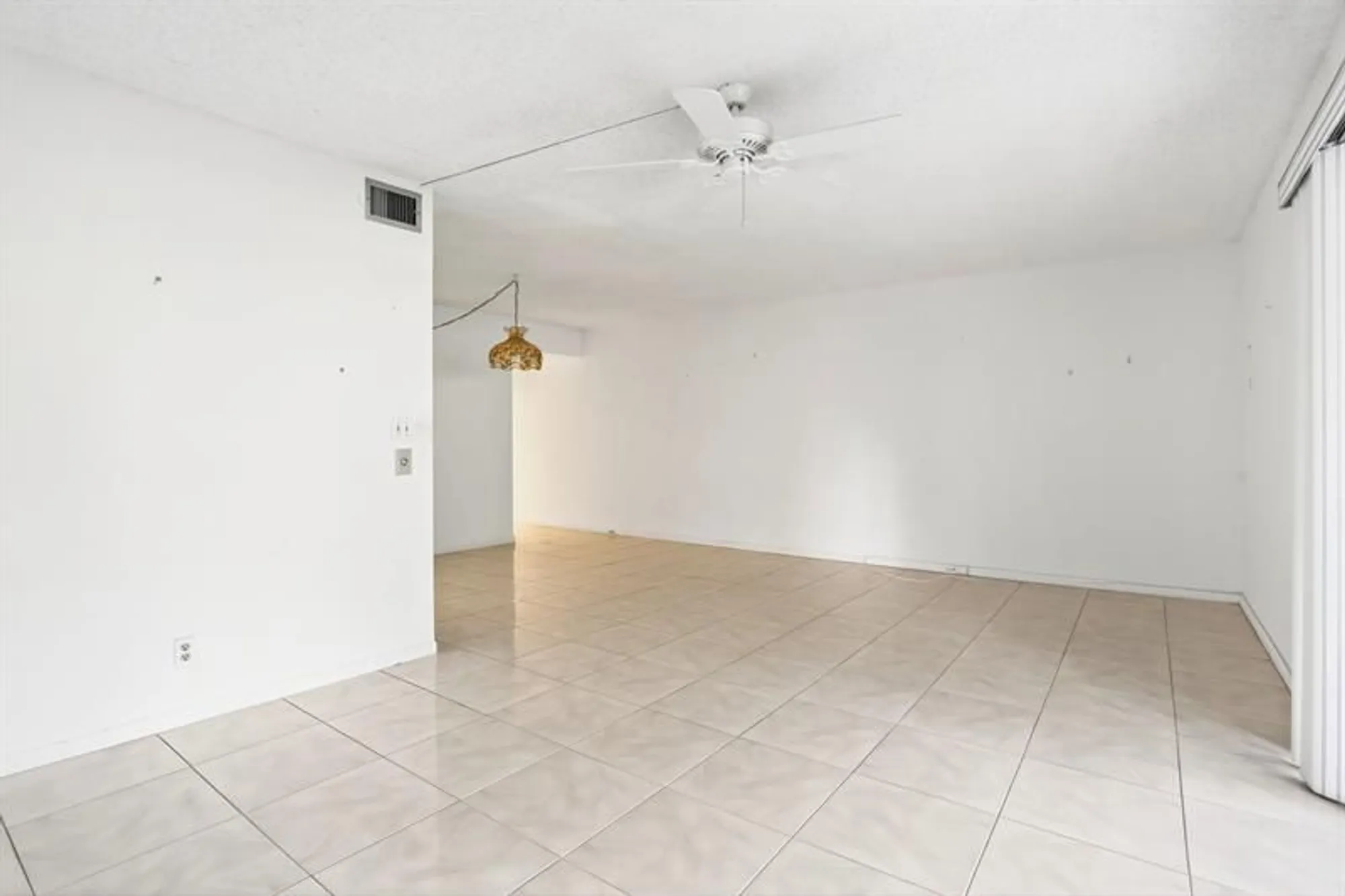 Property Slideshow image 17 of 32 | 3401 bimini ln h1, Coconut Creek, FL, 33066