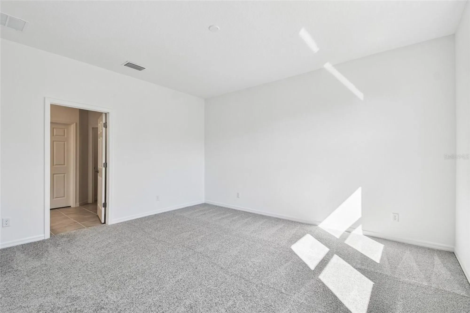 Property Slideshow image 17 of 43 | 18080 cherished loop, Lakewood Ranch, FL, 34211