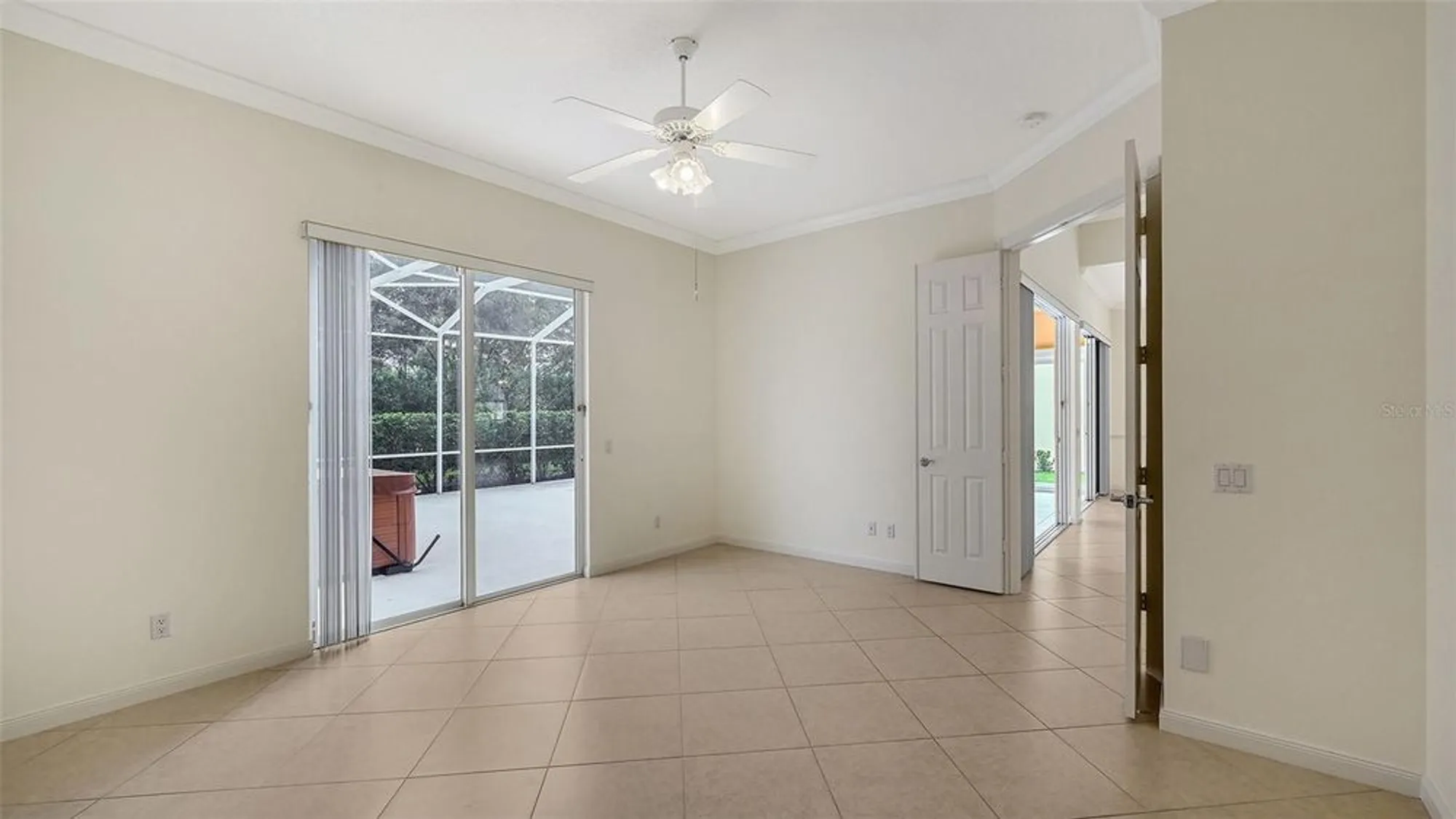 Property Slideshow image 28 of 100 | 5679 ferrara dr, Sarasota, FL, 34238
