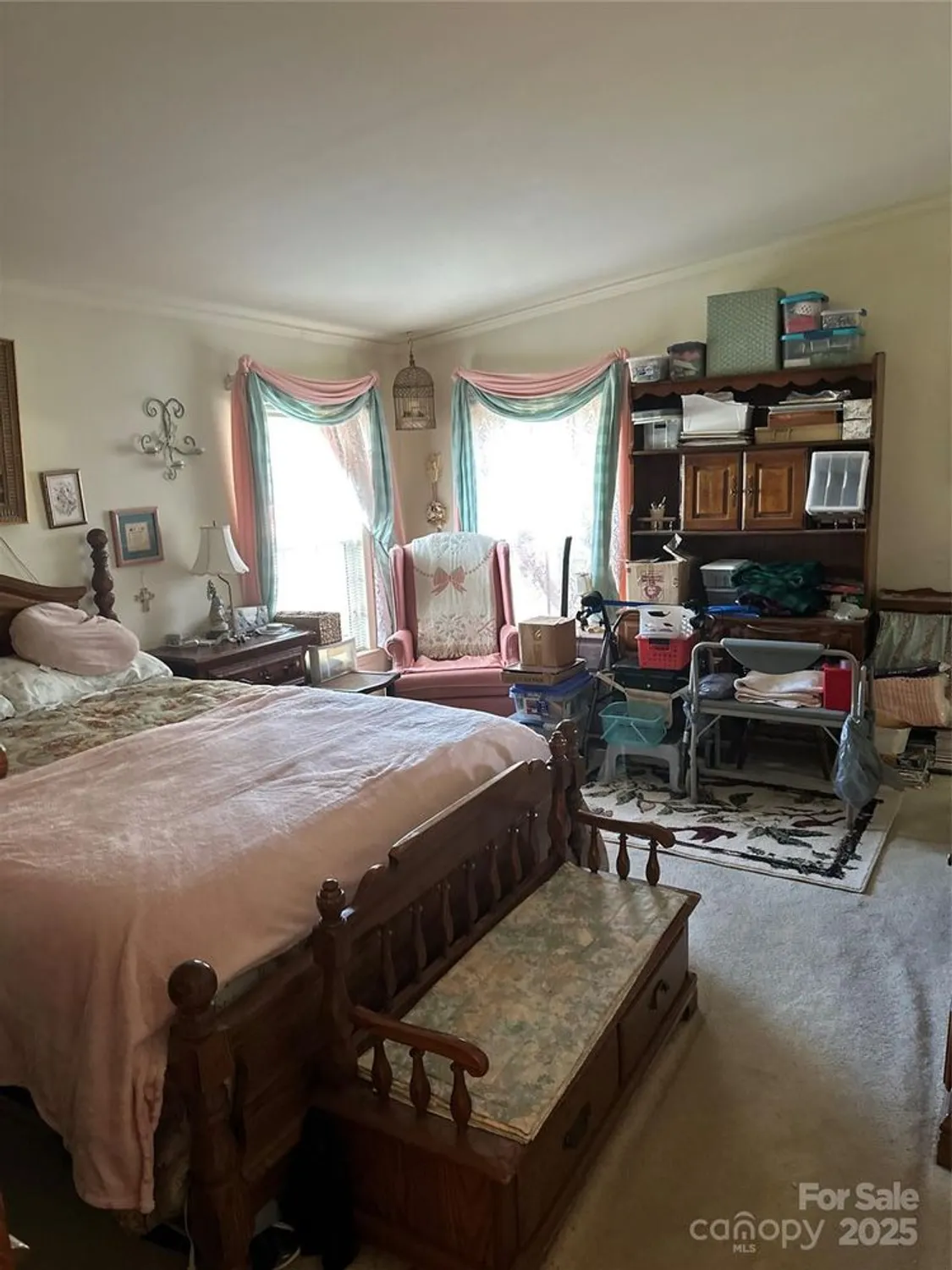 Property Slideshow image 18 of 28 | 308 riverwind dr, Hendersonville, NC, 28739