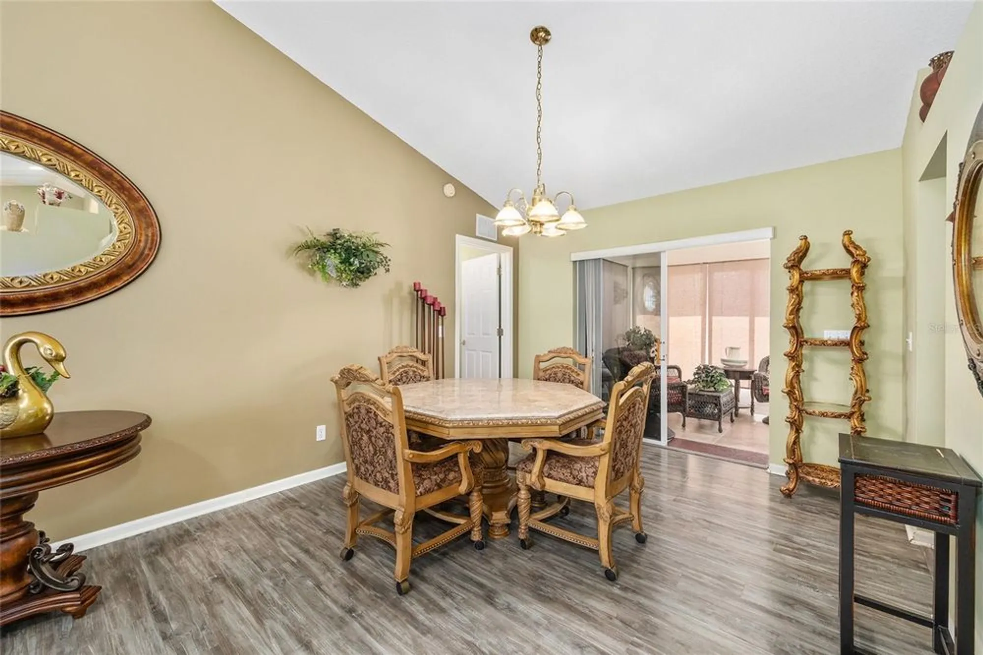 Property Slideshow image 12 of 49 | 5140 nw 25th loop, Ocala, FL, 34482