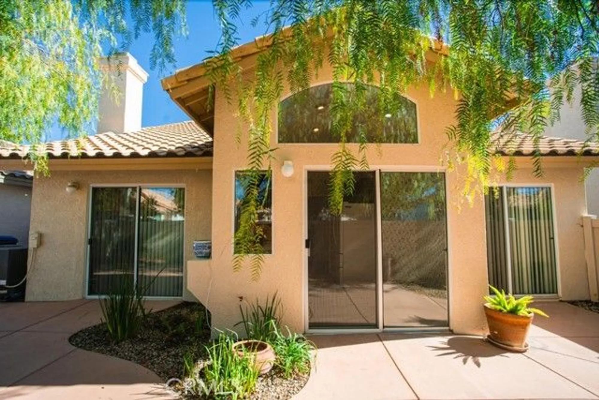 Property Slideshow image 24 of 36 | 917 laguna seca ct, Banning, CA, 92220