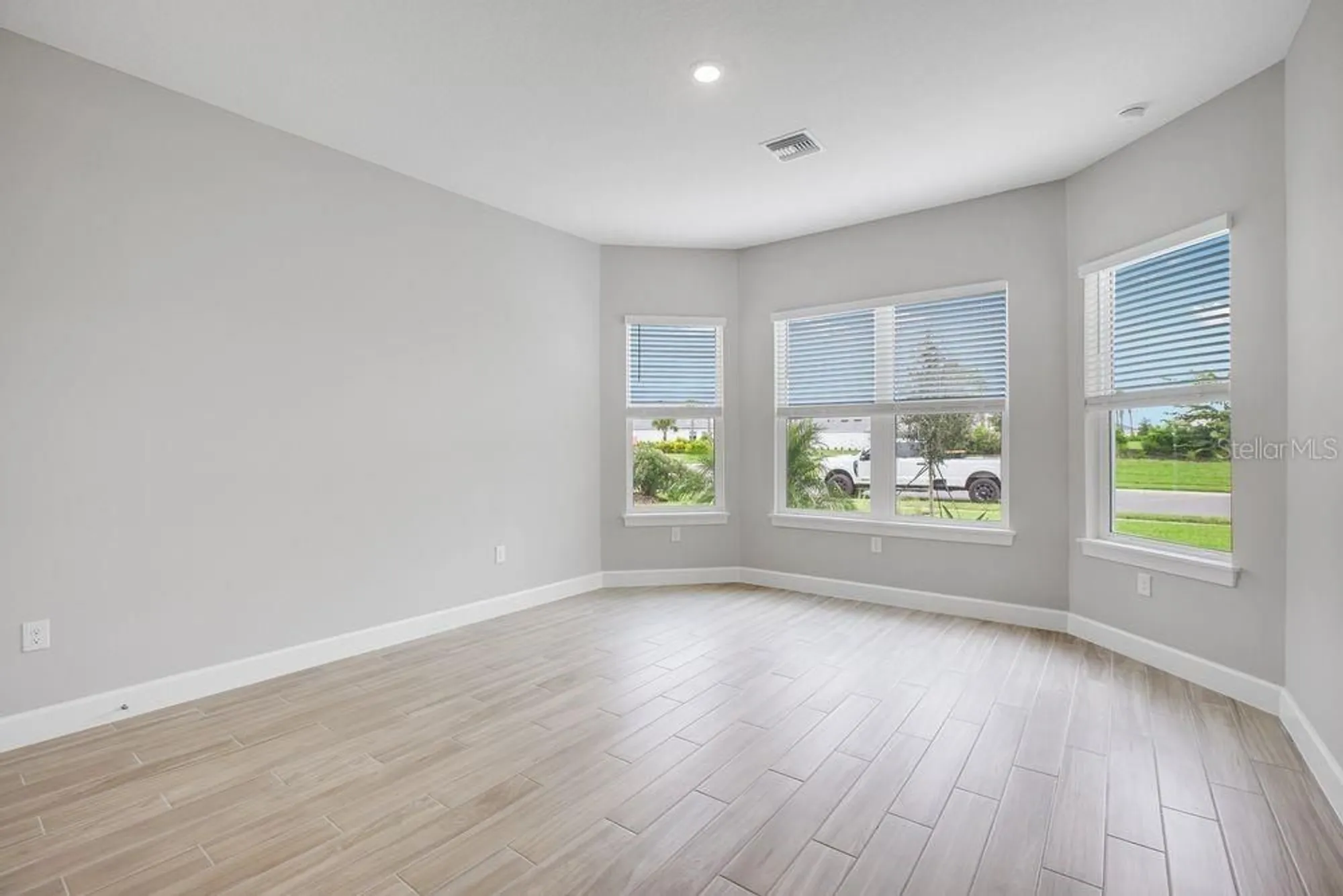 Property Slideshow image 22 of 67 | 15289 contenta loop, Bradenton, FL, 34211