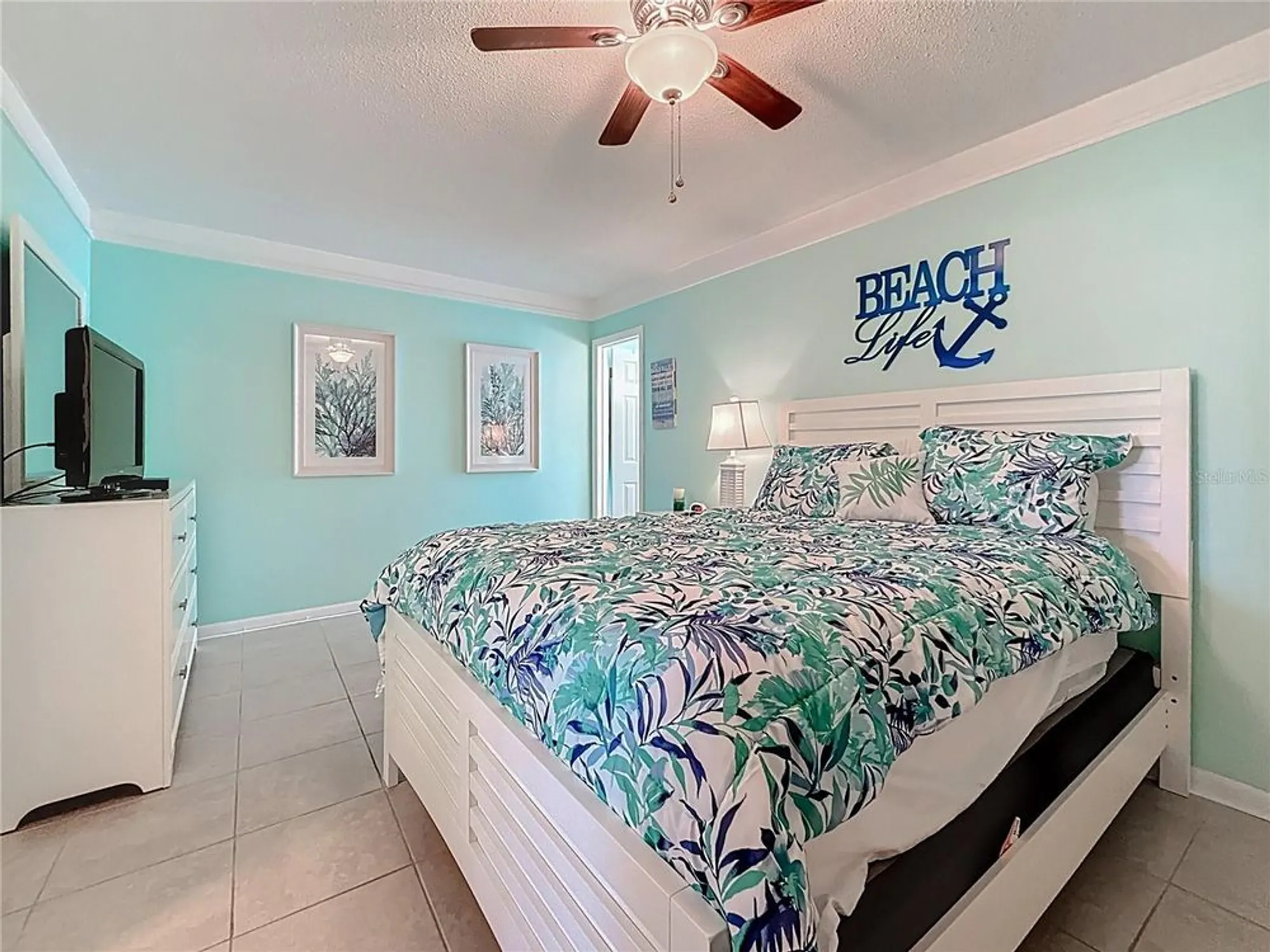 Property Slideshow image 31 of 64 | 5267 81st st n apt 26, Saint Petersburg, FL, 33709