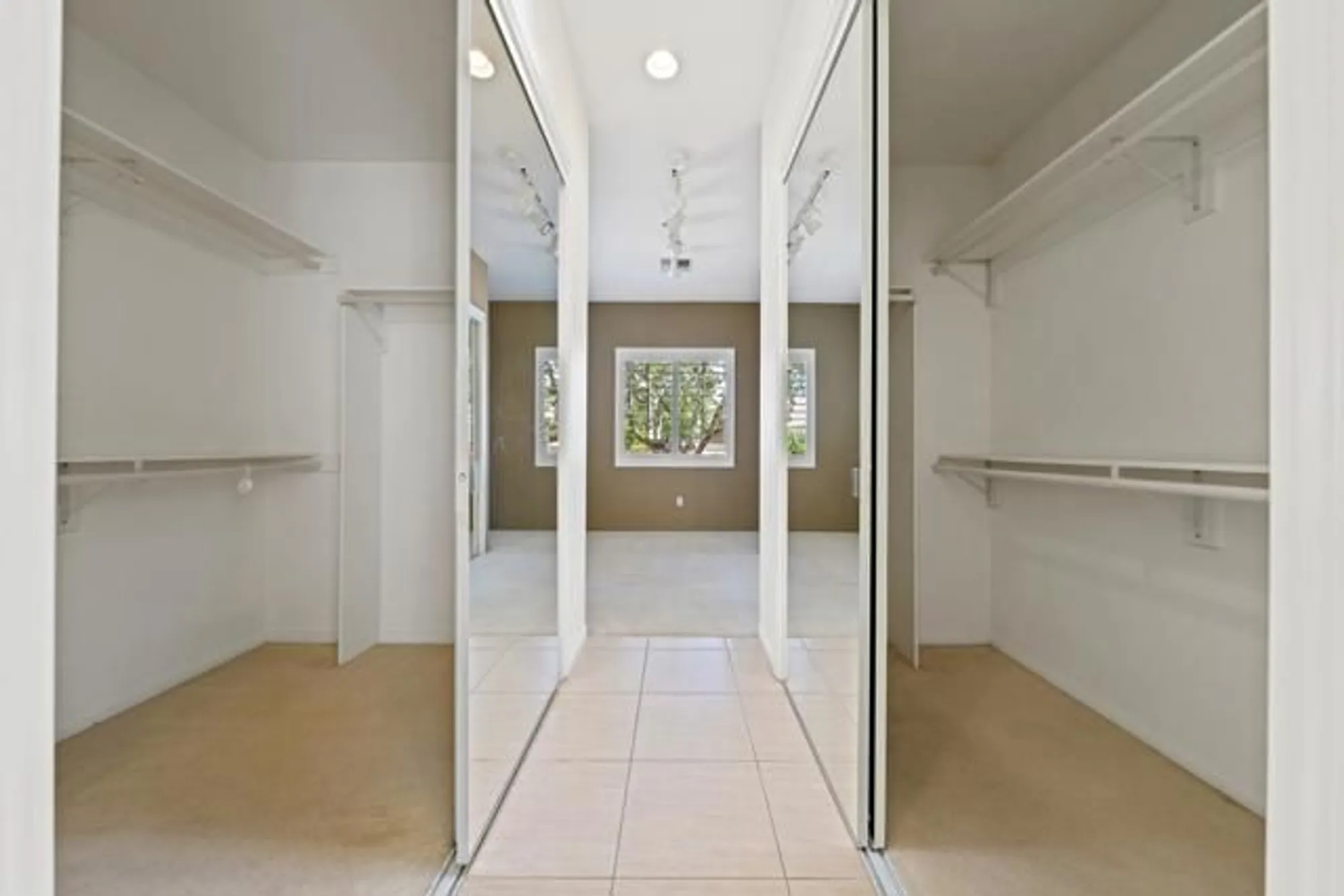 Property Slideshow image 31 of 45 | 36411 tallowood dr, Palm Desert, CA, 92211