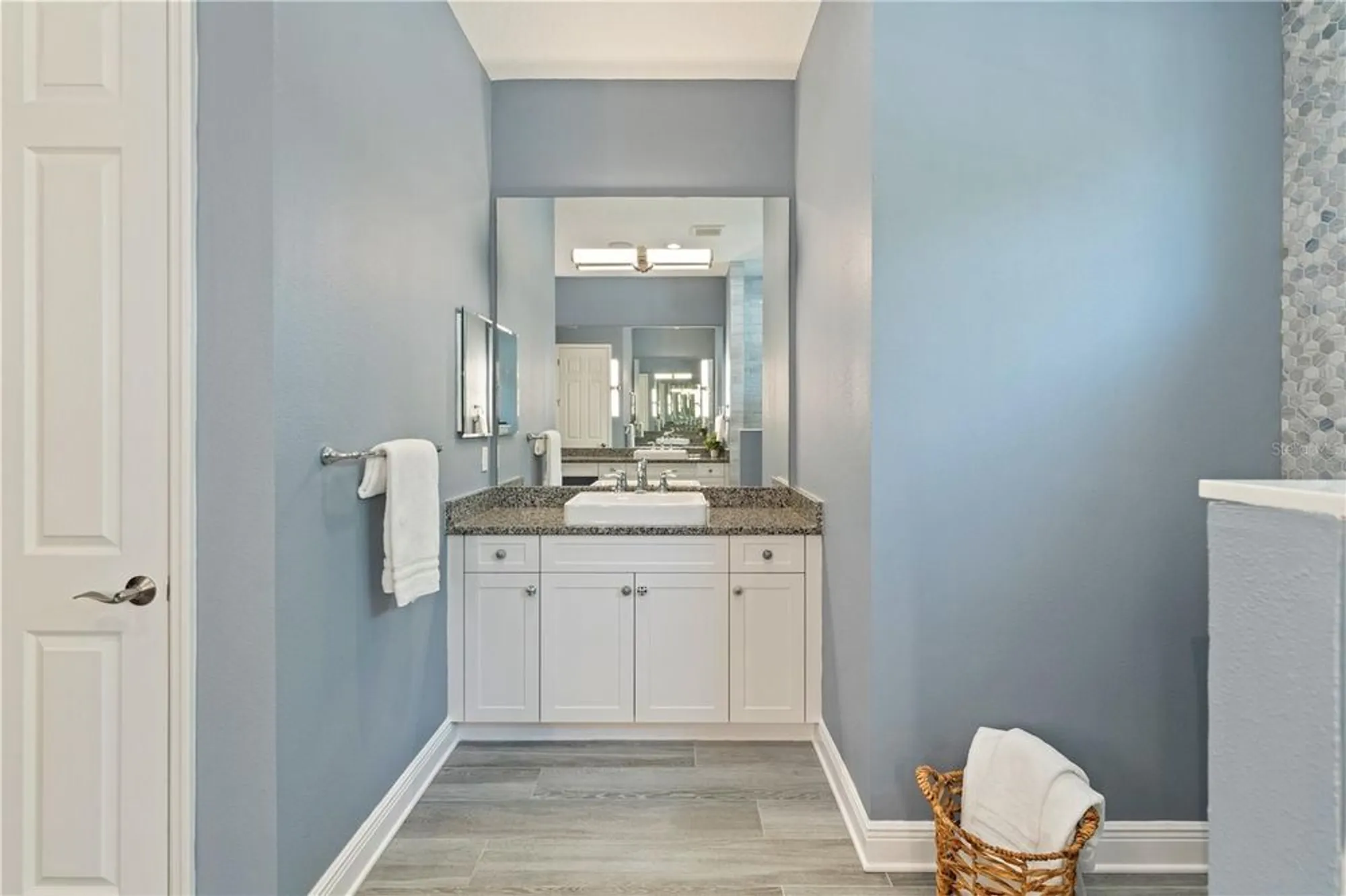 Property Slideshow image 13 of 95 | 708 manns harbor dr, Apollo Beach, FL, 33572