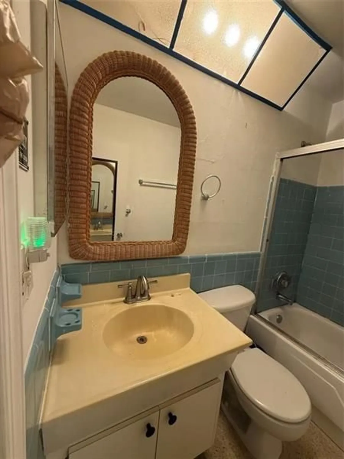 Property Slideshow image 13 of 17 | 4314 nw 47th ct, Tamarac, FL, 33319