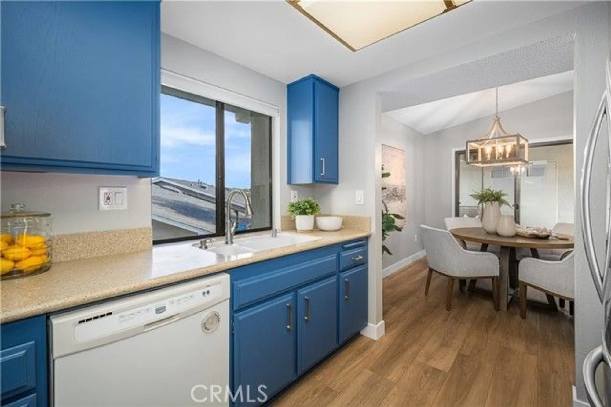 Property Slideshow image 10 of 32 | 8777 tulare dr unit 411h, Huntington Beach, CA, 92646