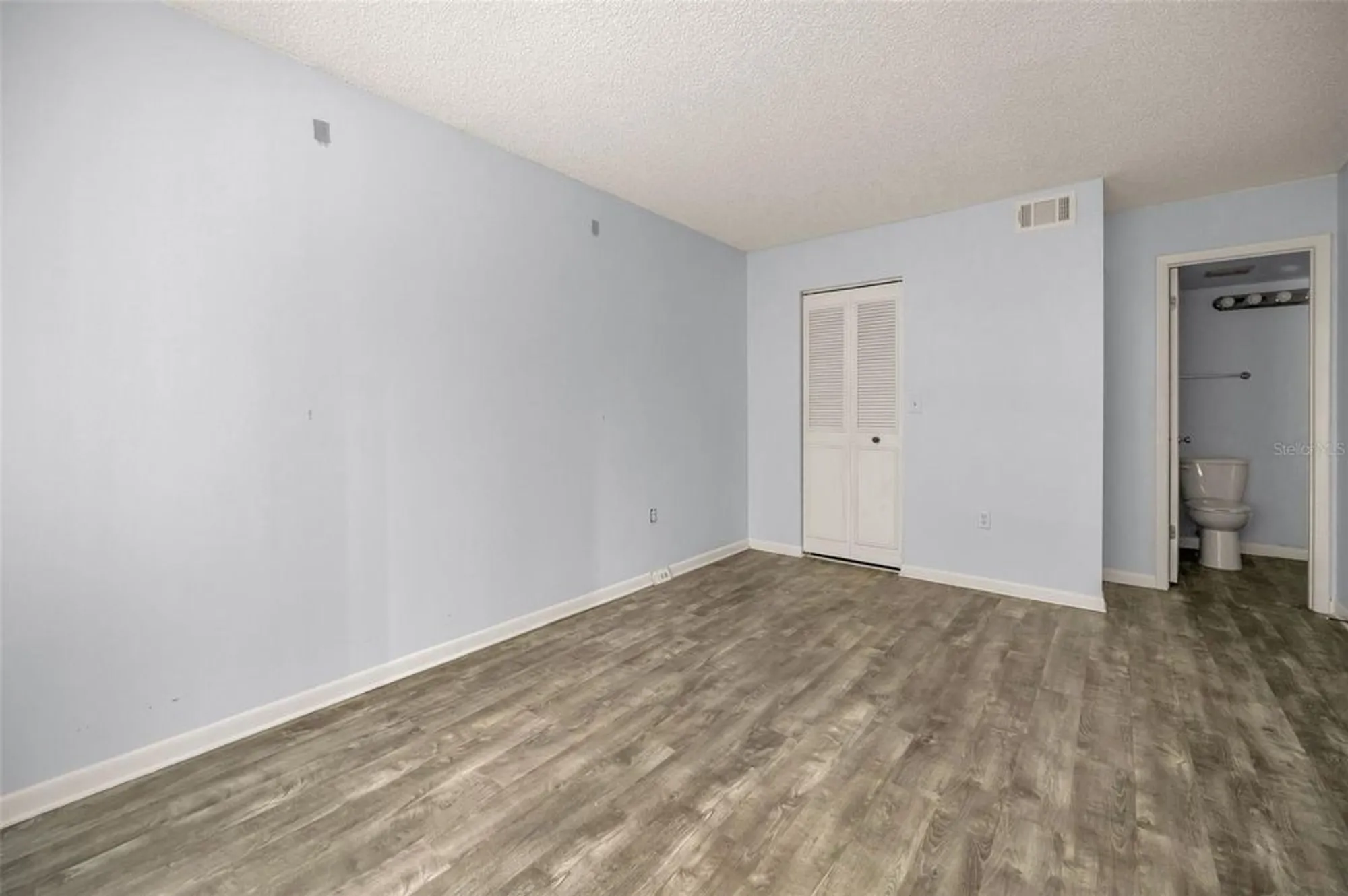 Property Slideshow image 31 of 70 | 2687 pine ridge way e1, Palm Harbor, FL, 34684