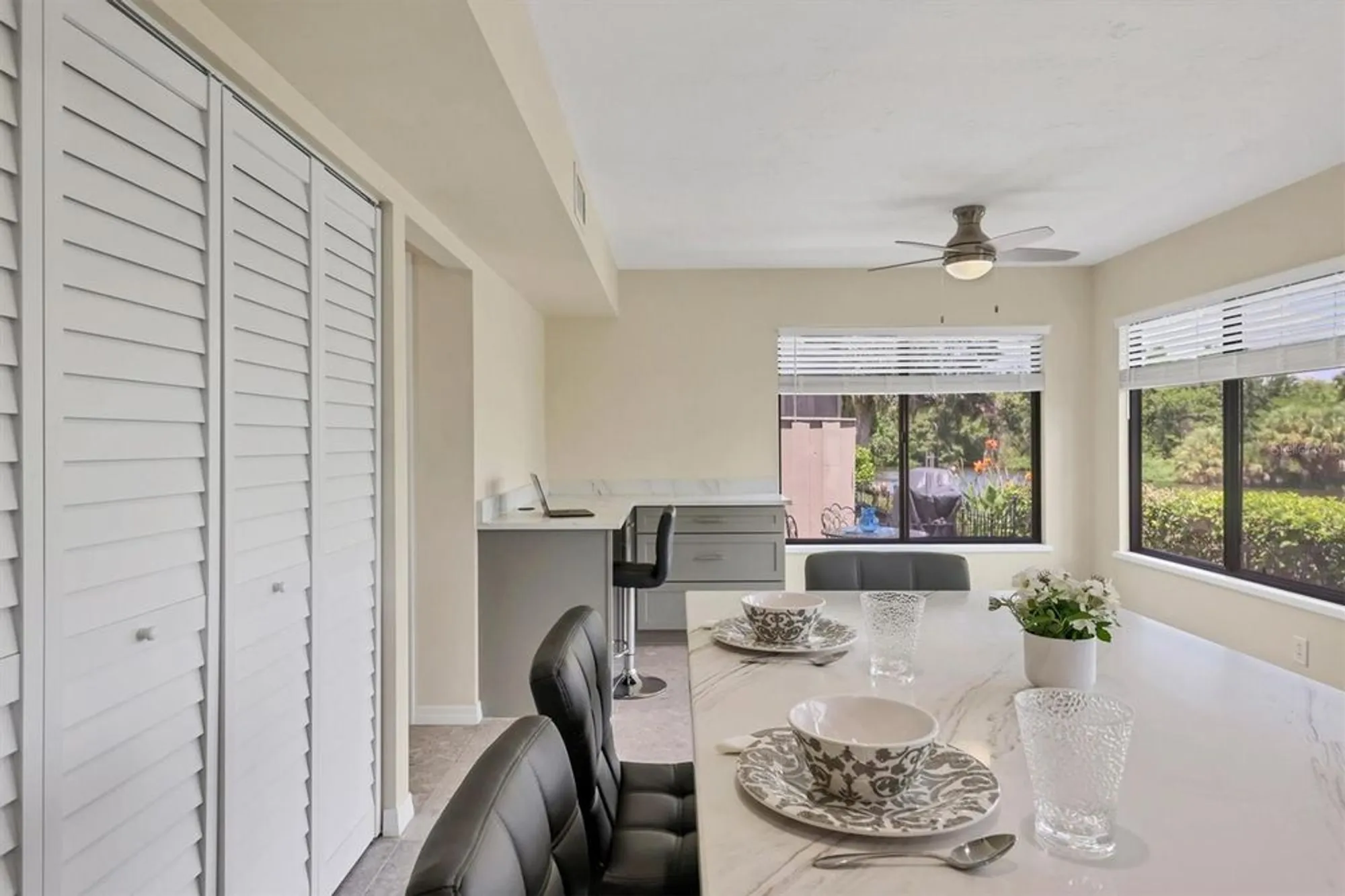 Property Slideshow image 29 of 78 | 4555 forest wood trl 23, Sarasota, FL, 34241