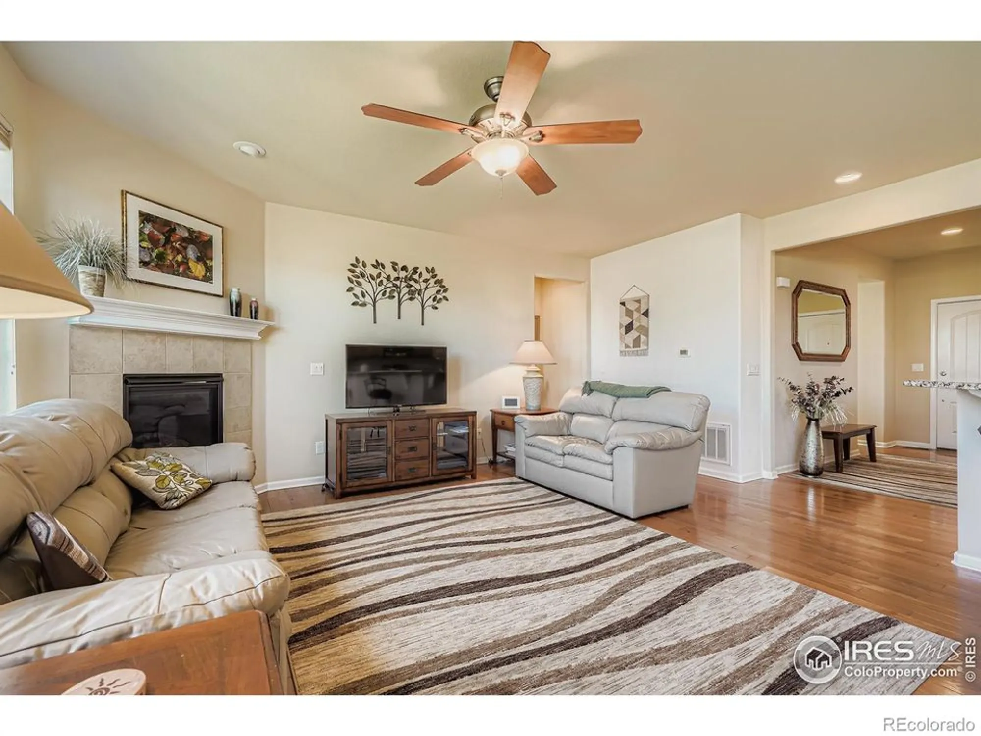 Property Slideshow image 6 of 31 | 16282 red mountain way, Broomfield, CO, 80023