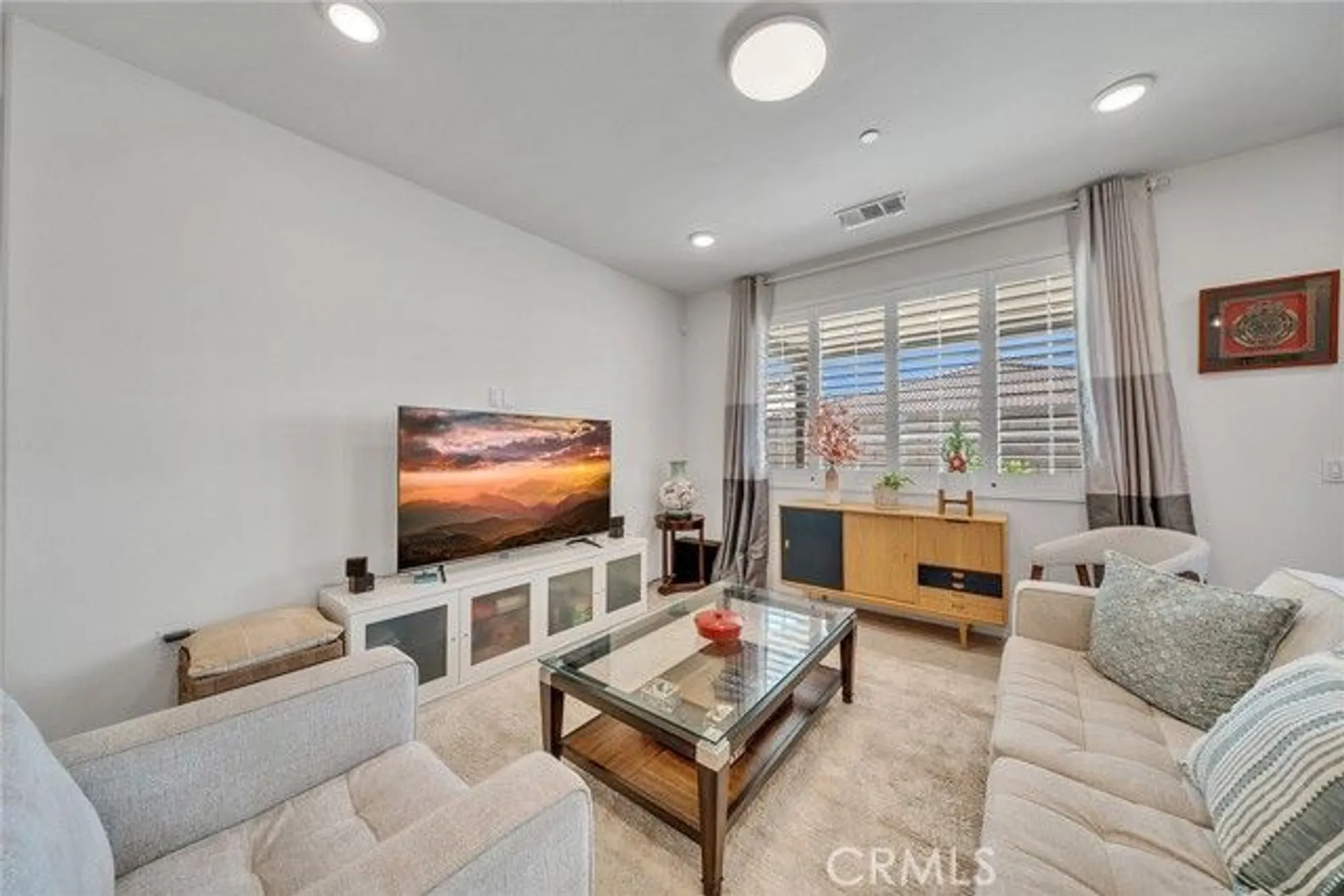 Property Slideshow image 14 of 40 | 4613 s amherst privado, Ontario, CA, 91761