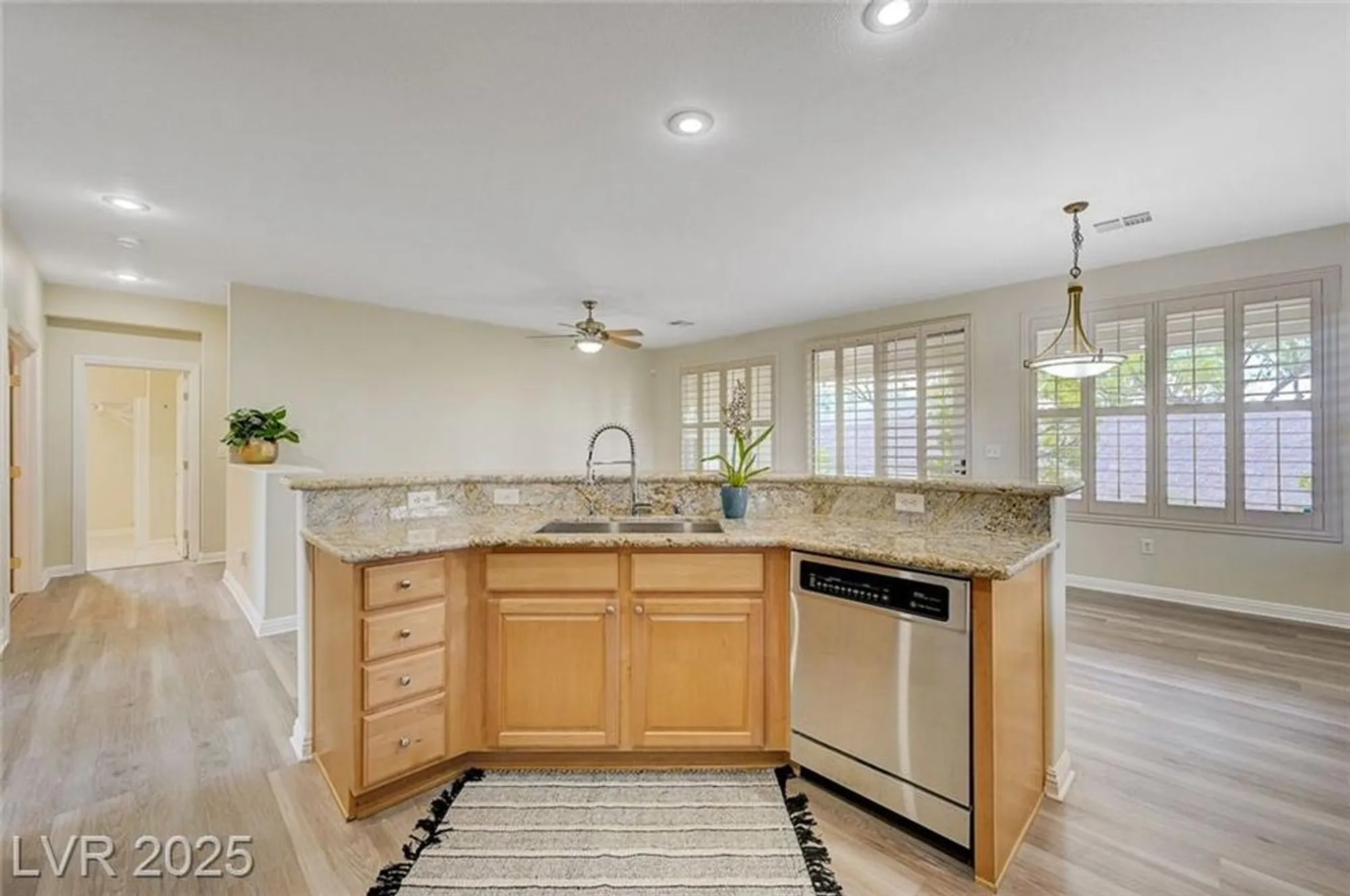 Property Slideshow image 20 of 60 | 10494 melodia magico ave, Las Vegas, NV, 89135