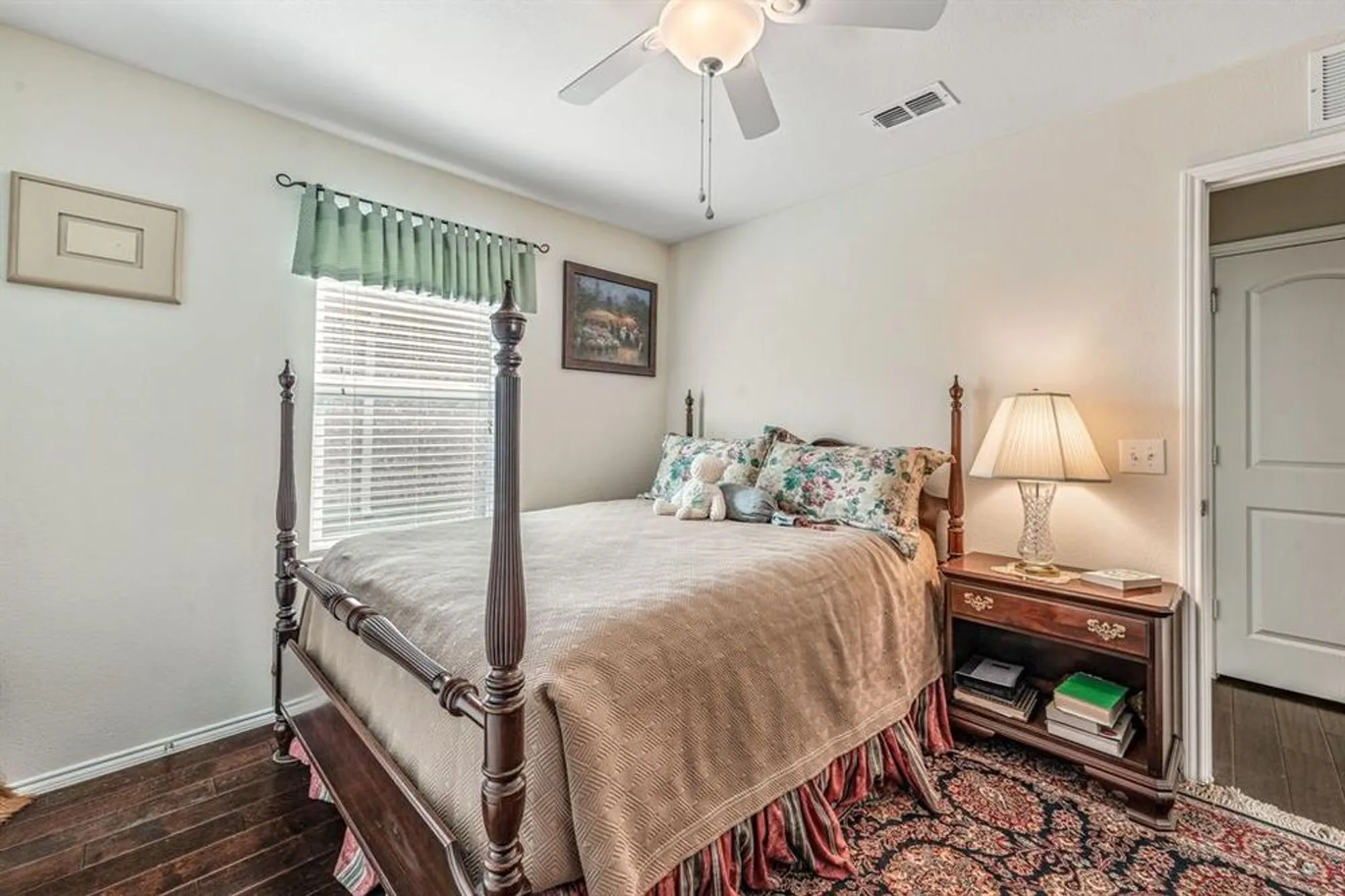 Property Slideshow image 18 of 33 | 3083 oyster bay dr, Frisco, TX, 75036