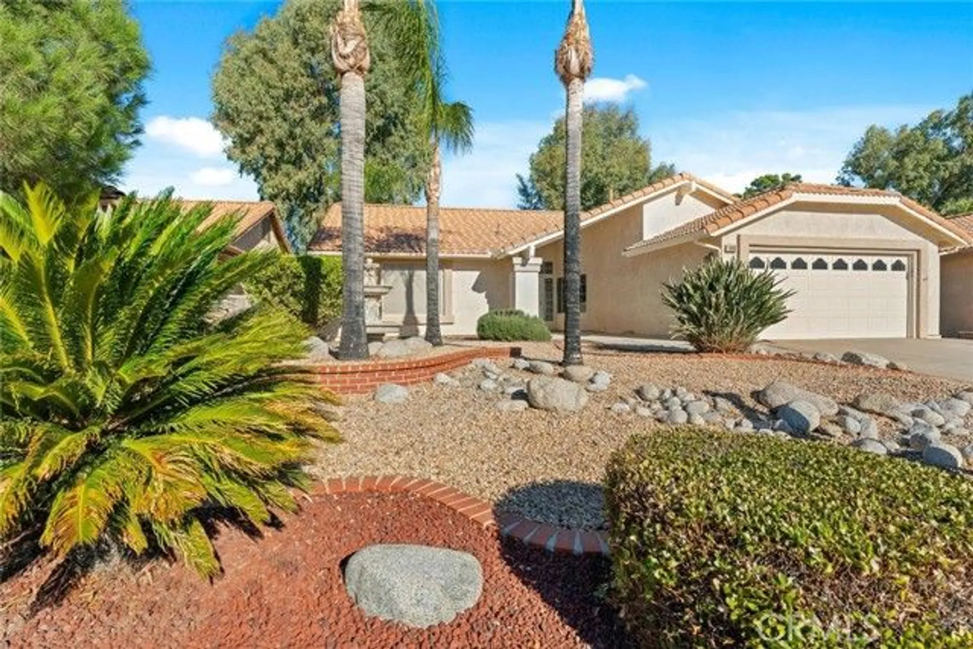 Property Slideshow image 5 of 40 | 1886 tamarack ln, Hemet, CA, 92545