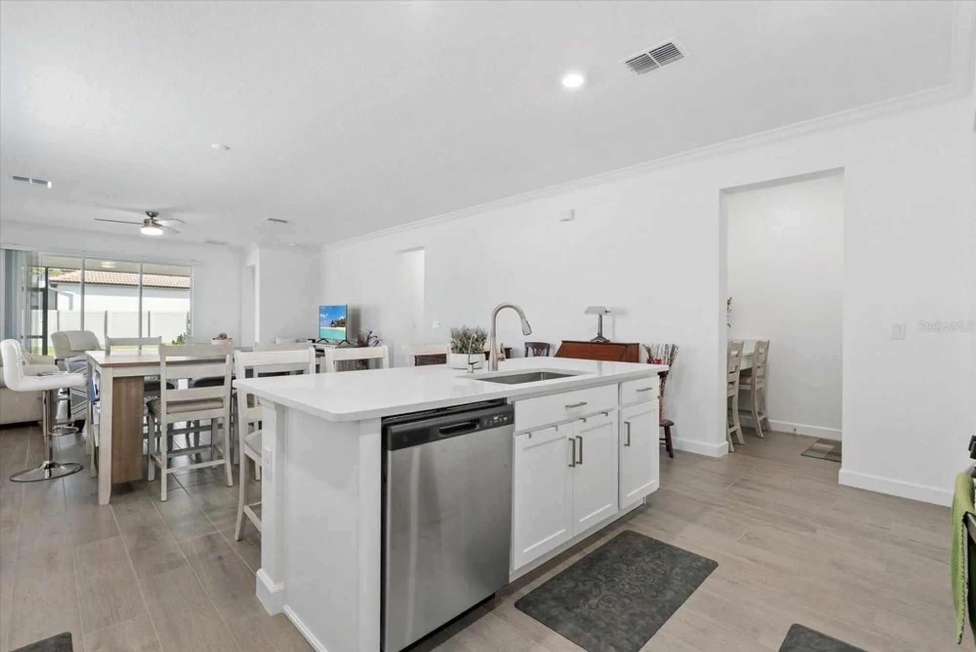 Property Slideshow image 9 of 52 | 5524 little path dr, Wimauma, FL, 33598