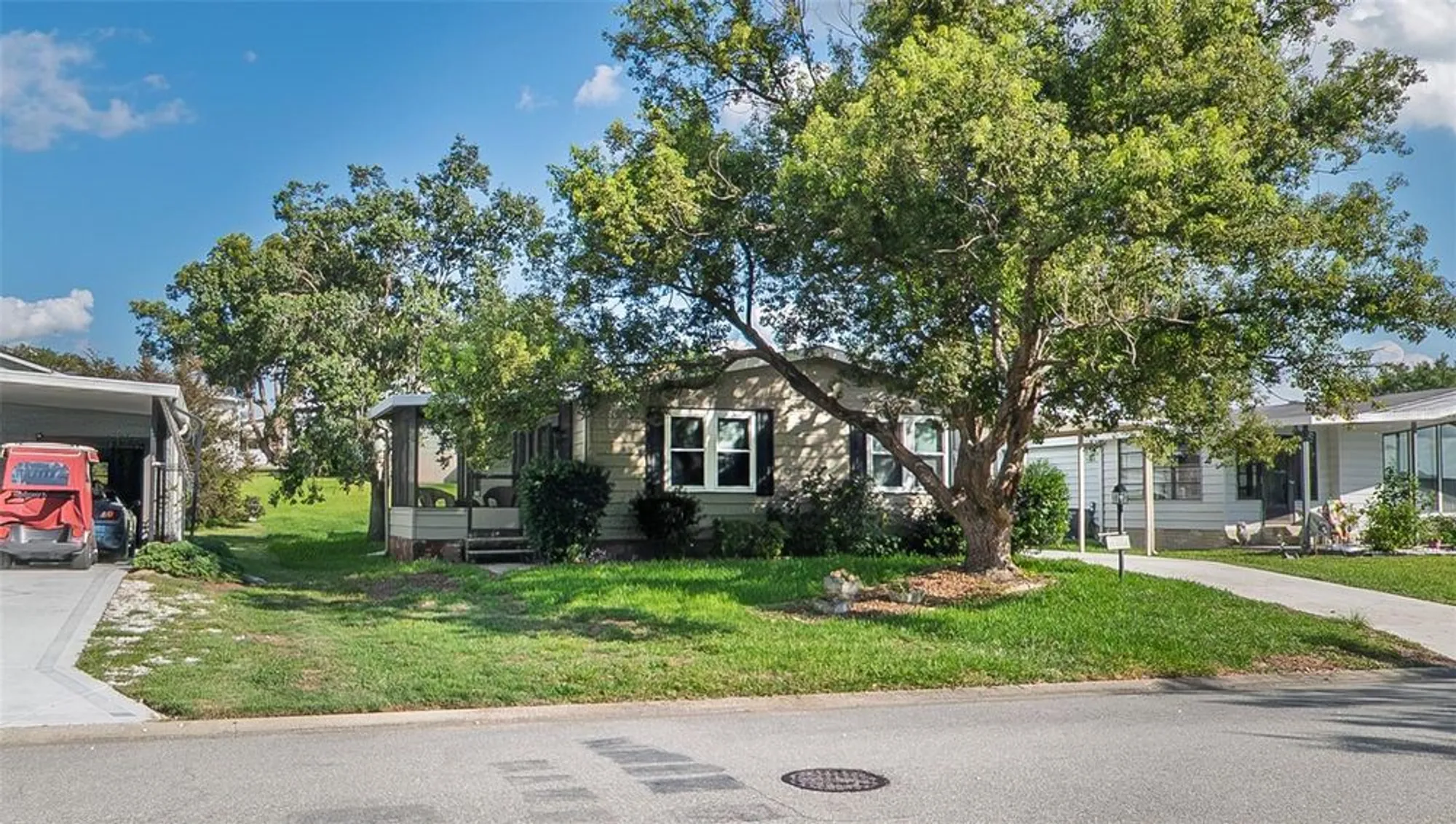 Property Slideshow image 22 of 25 | 1725 hilton head blvd, Lady Lake, FL, 32159