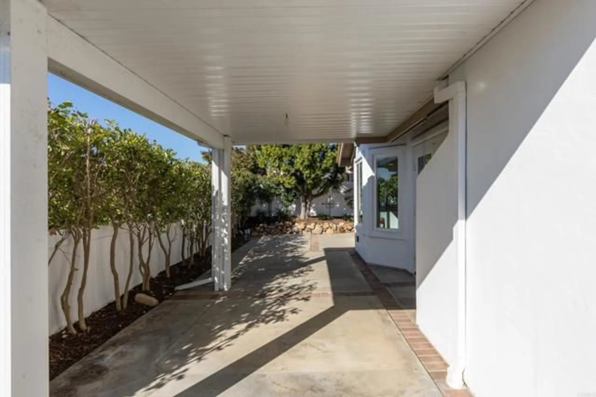 Property Slideshow image 27 of 37 | 4815 galicia way, Oceanside, CA, 92056