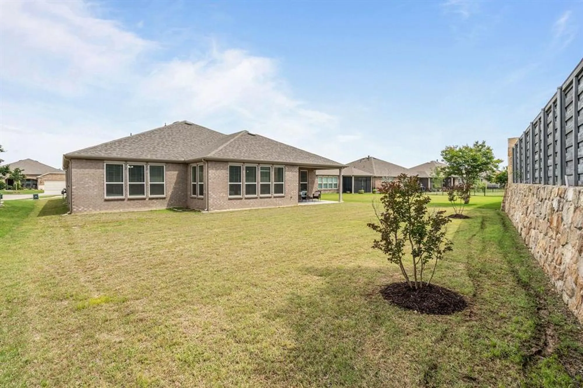 Property Slideshow image 29 of 40 | 712 freedom ln, Aubrey, TX, 76227