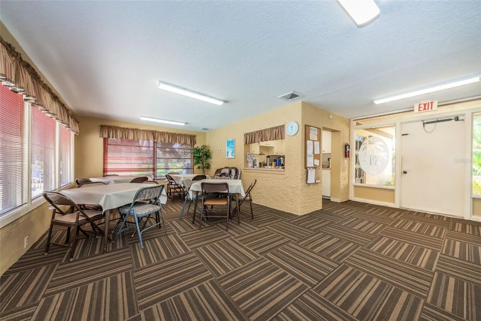 Property Slideshow image 37 of 57 | 1701 pinehurst rd 4f, Dunedin, FL, 34698