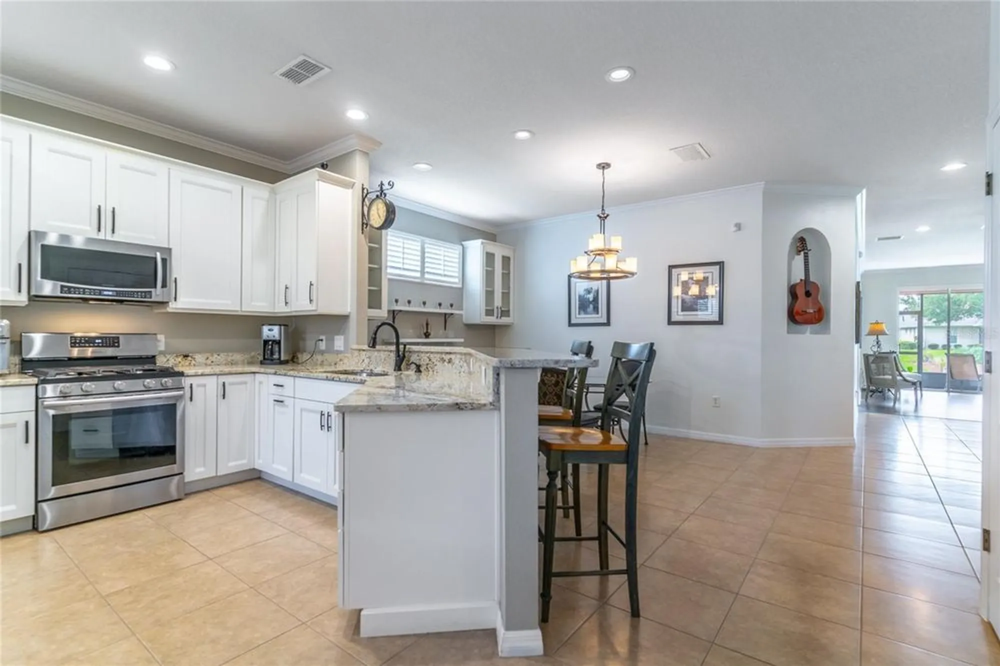 Property Slideshow image 10 of 73 | 8373 sw 82nd loop, Ocala, FL, 34481