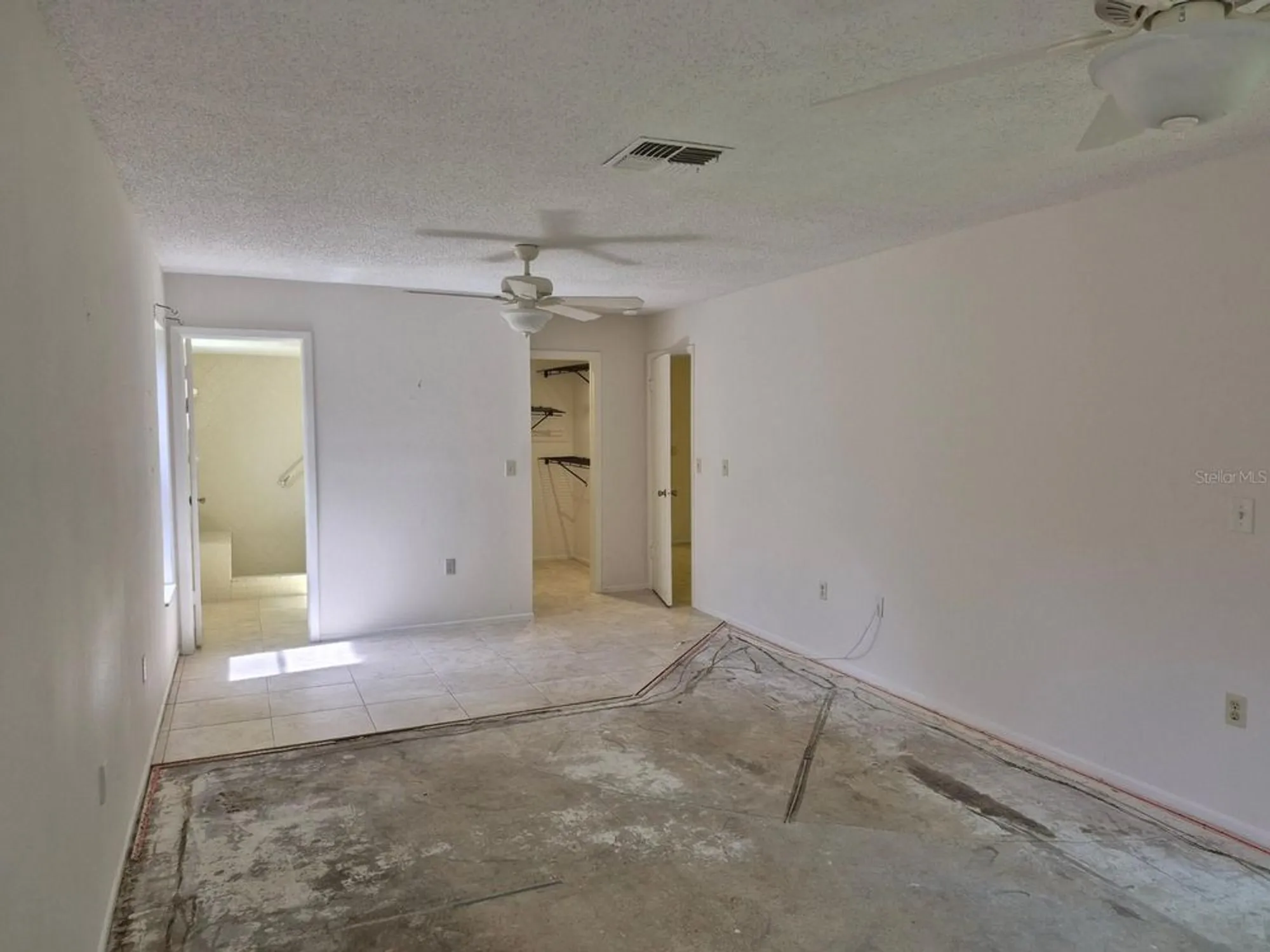 Property Slideshow image 12 of 31 | 1306 golfview dr # 1306, Tarpon Springs, FL, 34689