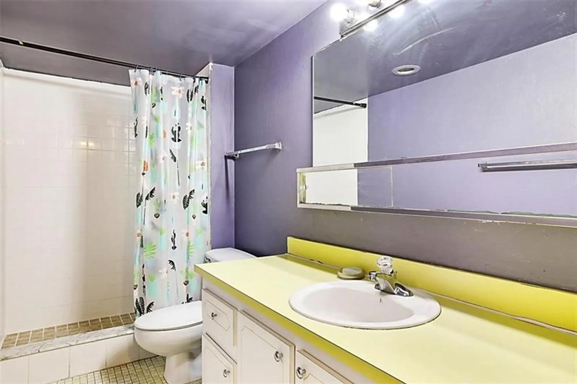 Property Slideshow image 18 of 26 | 1400 saint charles pl 616, Pembroke Pines, FL, 33026