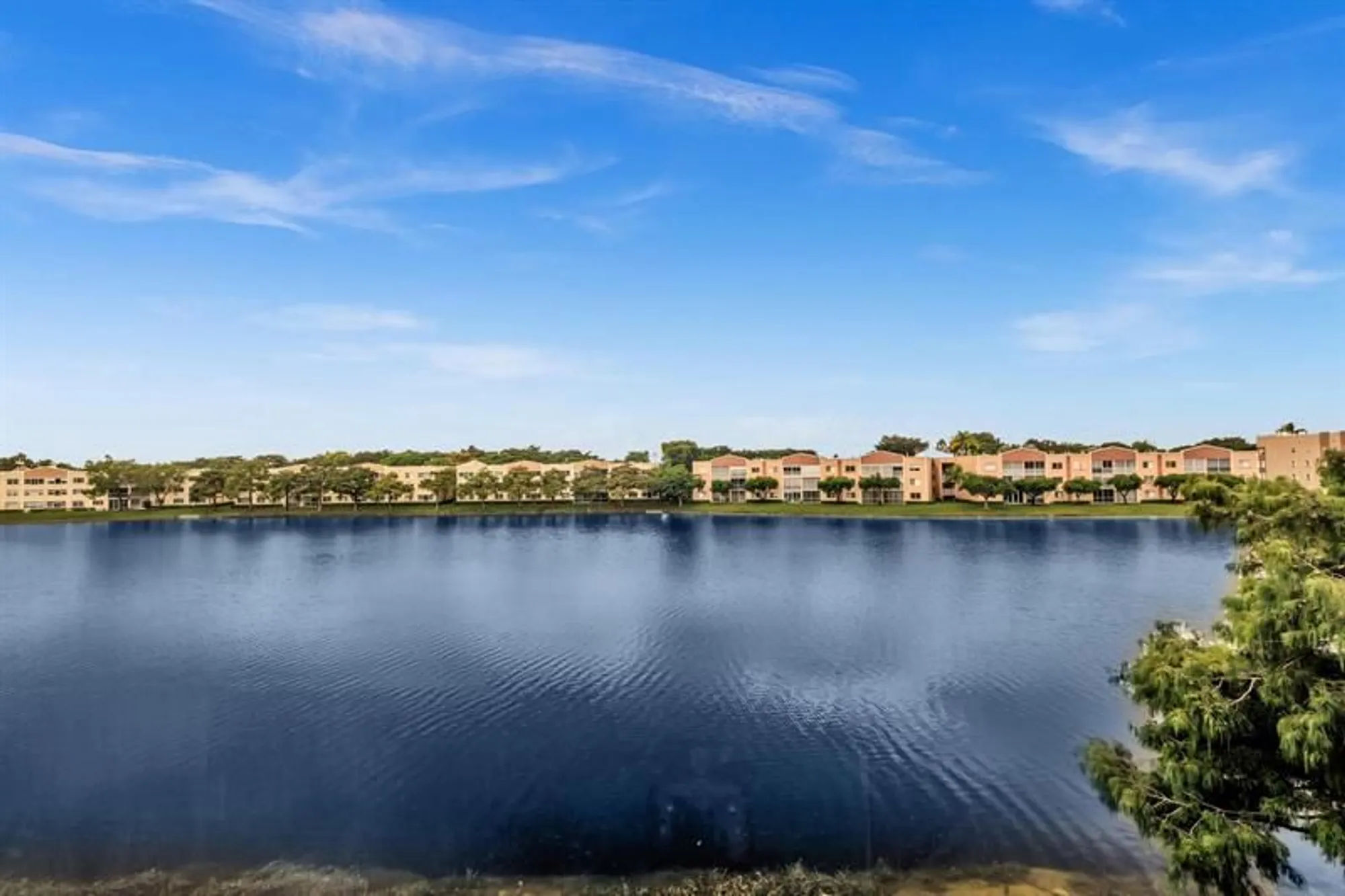 Property Slideshow image 48 of 81 | 7377 granville dr 311, Tamarac, FL, 33321