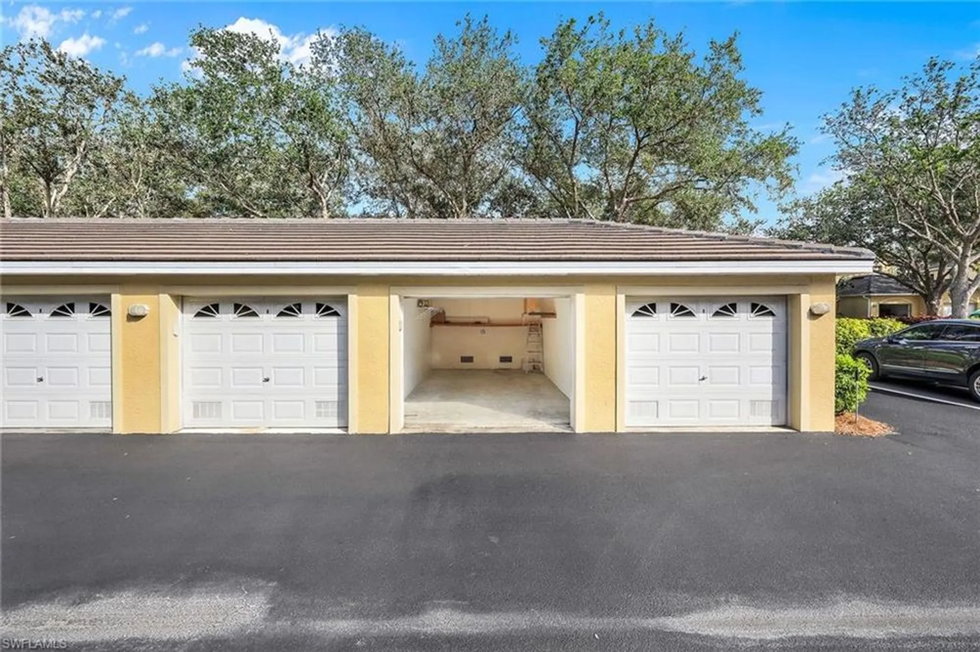 Property Slideshow image 29 of 32 | 3461 pointe creek ct 102, Bonita Springs, FL, 34134