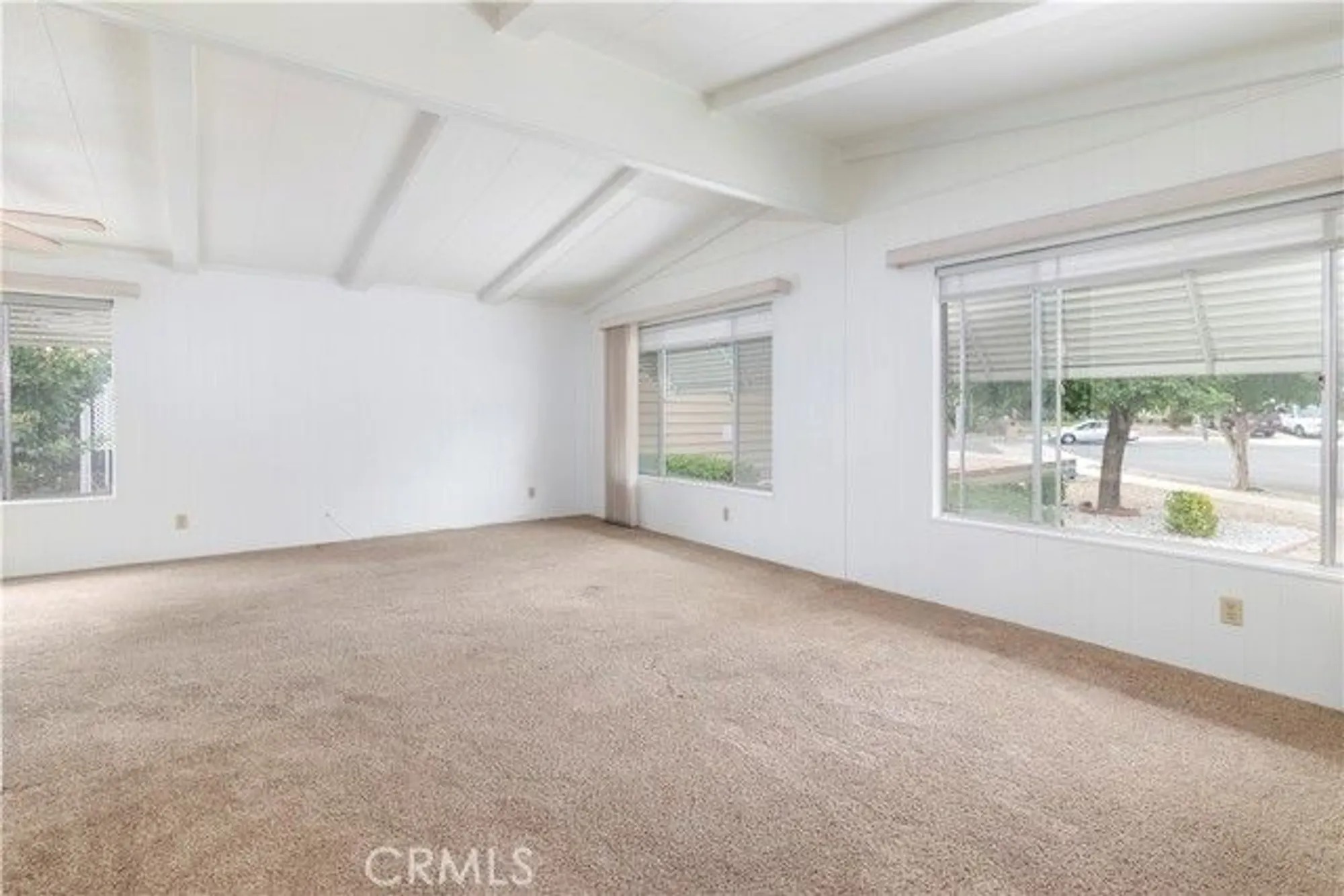 Property Slideshow image 5 of 34 | 2918 dogwood way, Hemet, CA, 92545