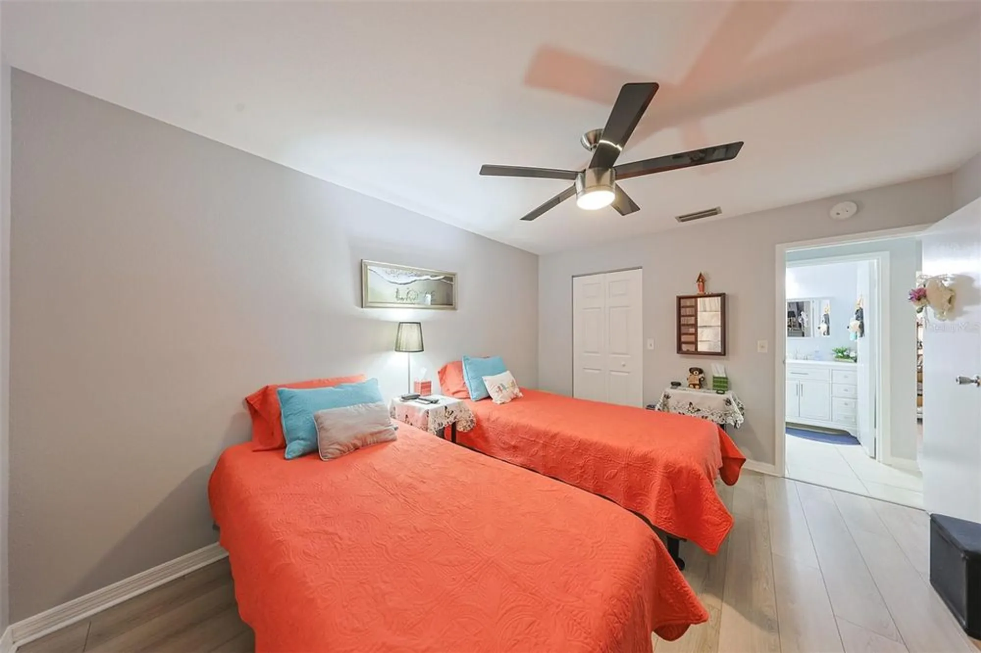 Property Slideshow image 15 of 50 | 302 canton ct unit 56, Sun City Center, FL, 33573