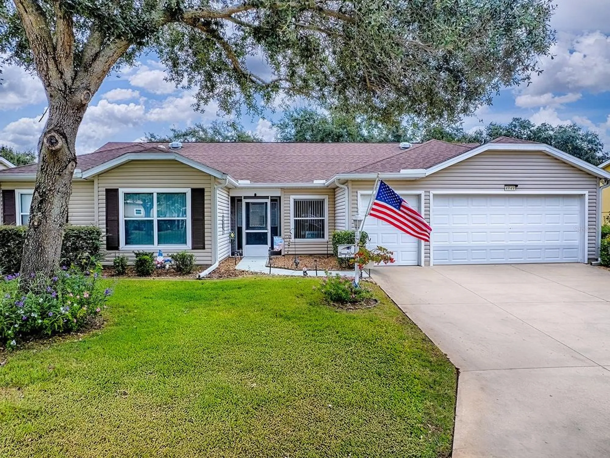 Property Slideshow image 48 of 65 | 4949 sawgrass lake cir, Leesburg, FL, 34748