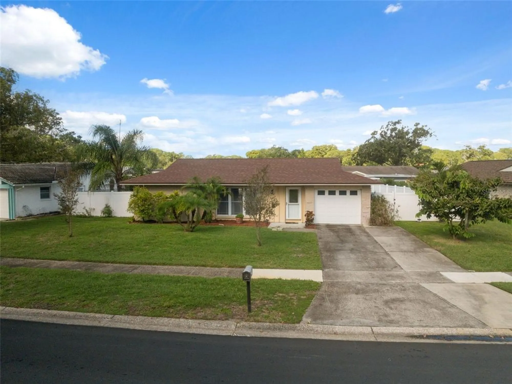 Property Slideshow image 26 of 40 | 766 anchorage ln, Palm Harbor, FL, 34685