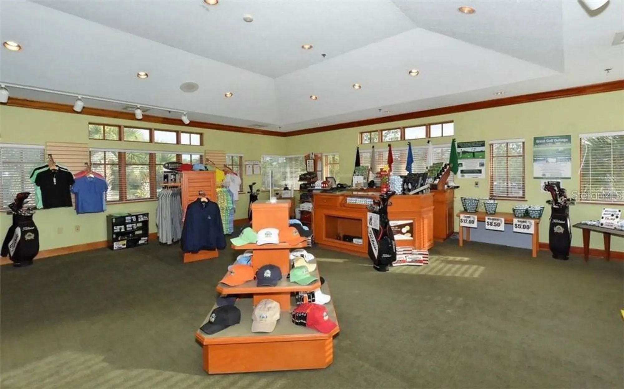 Property Slideshow image 19 of 20 | 7343 fountain palm cir # 7343, Bradenton, FL, 34203