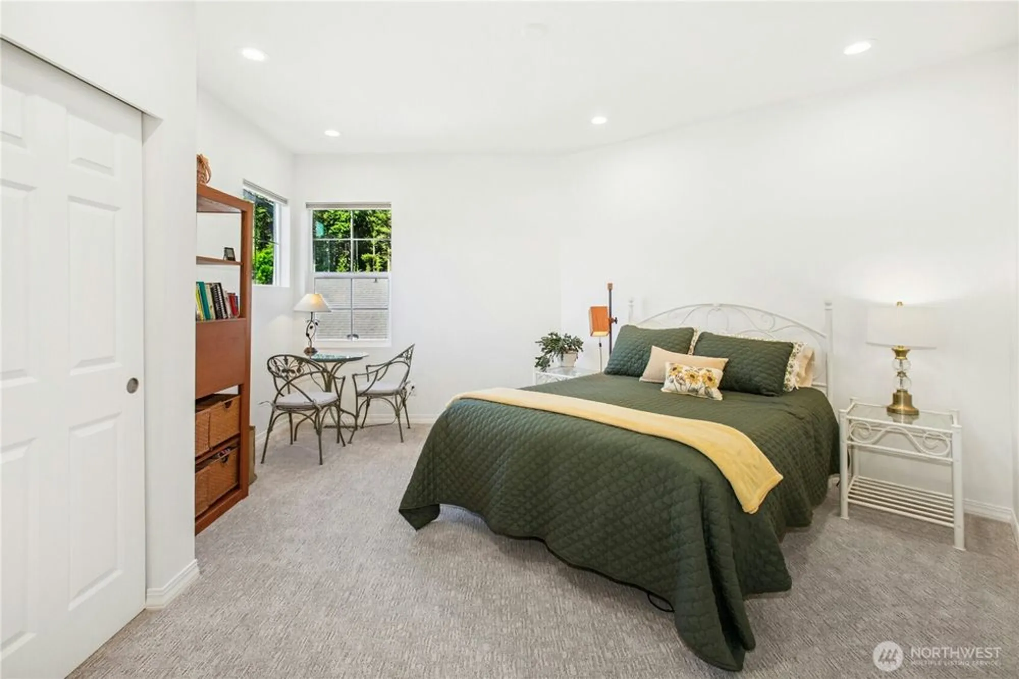 Property Slideshow image 15 of 25 | 22864 ne 130th st, Redmond, WA, 98053