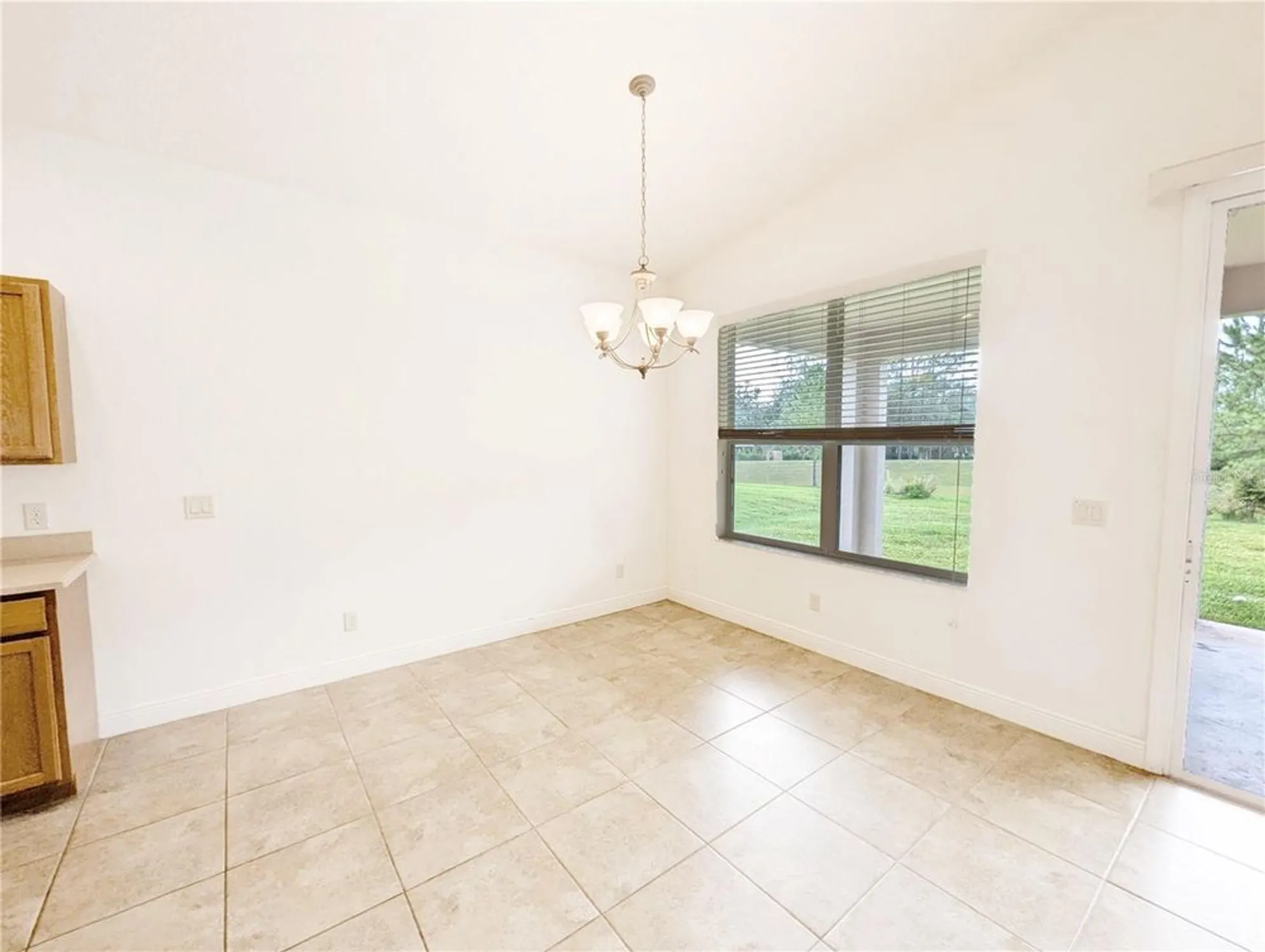 Property Slideshow image 7 of 32 | 1882 w angelica loop, Lecanto, FL, 34461