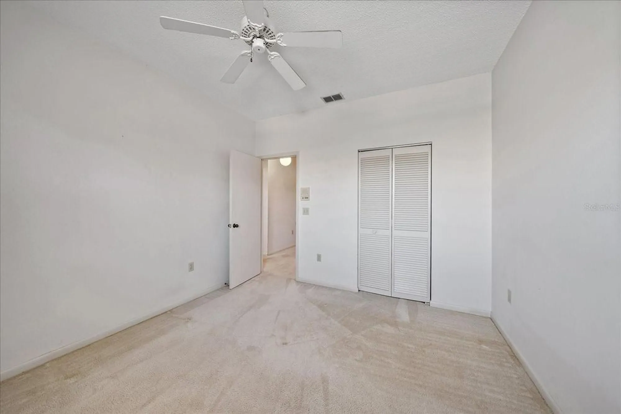 Property Slideshow image 29 of 54 | 1654 starling dr 201, Sarasota, FL, 34231