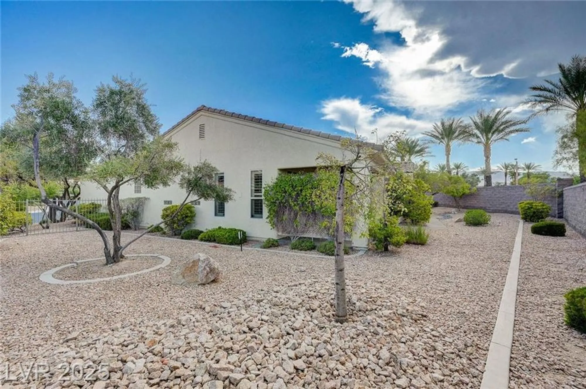 Property Slideshow image 43 of 60 | 10494 melodia magico ave, Las Vegas, NV, 89135