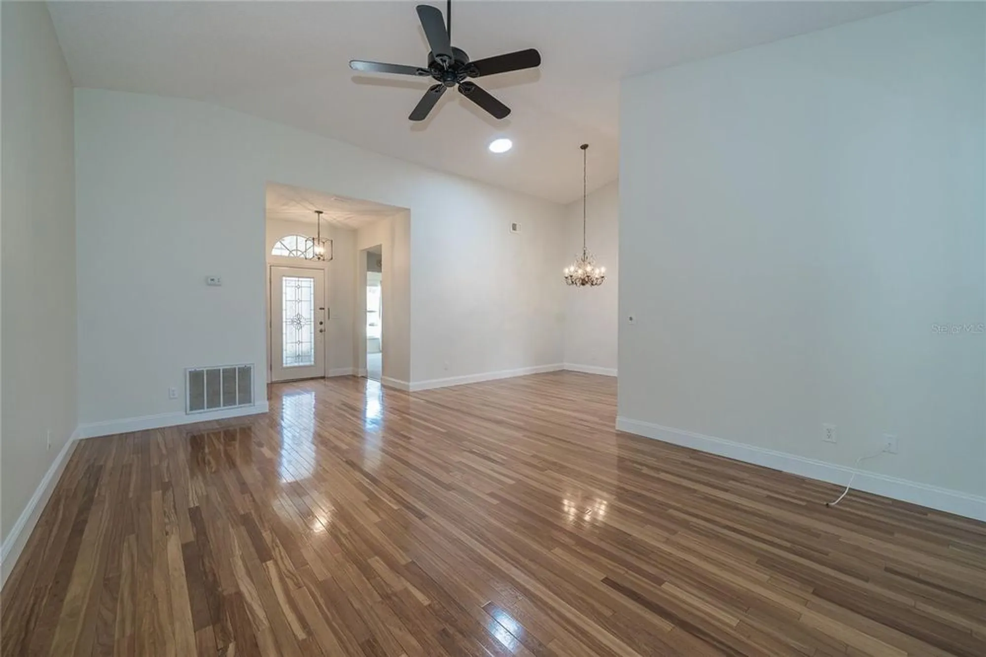 Property Slideshow image 17 of 39 | 607 manchester woods dr # 84, Sun City Center, FL, 33573