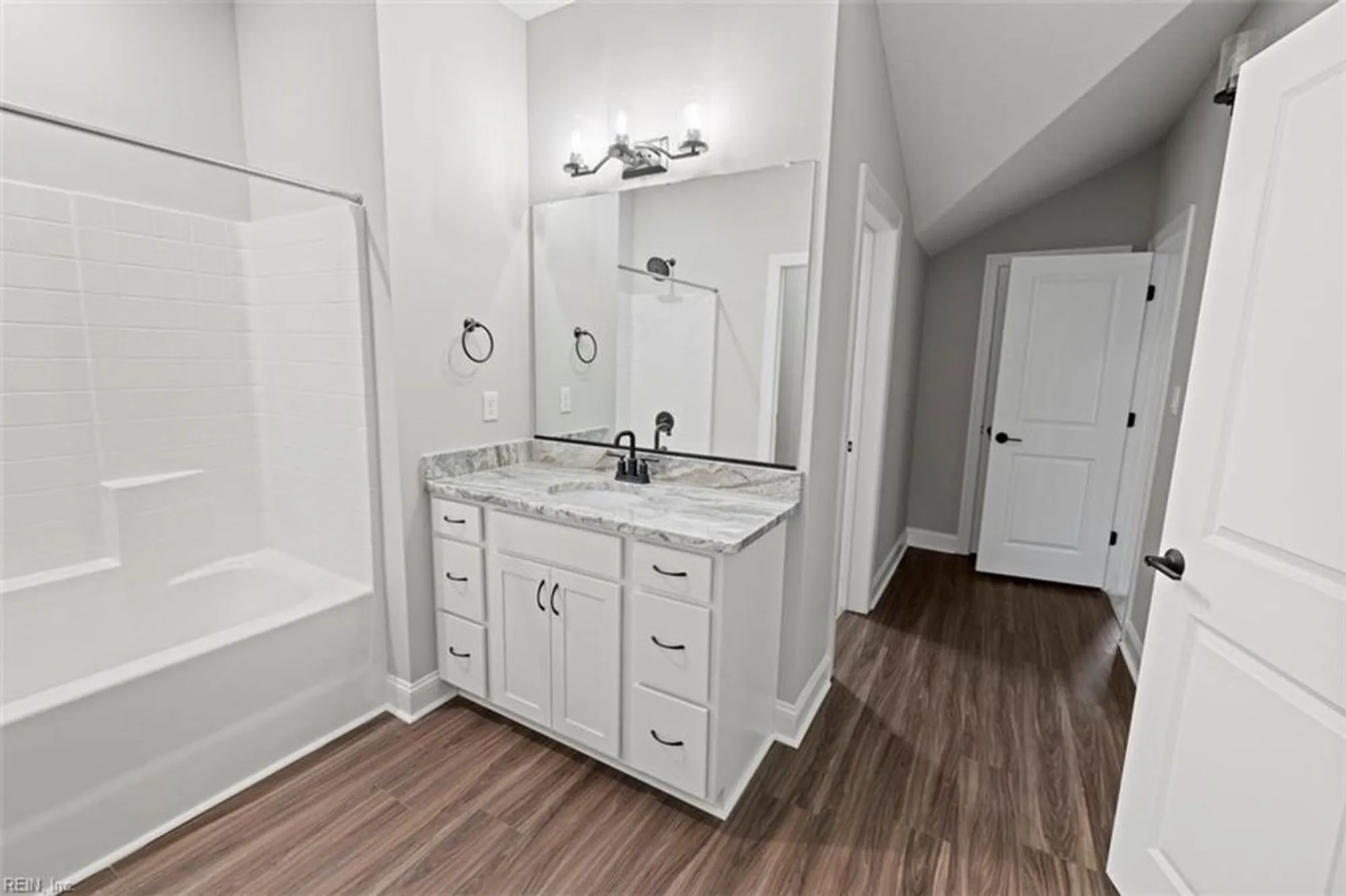 Property Slideshow image 16 of 20 | 4611 longleaf pl, Chesapeake, VA, 23321