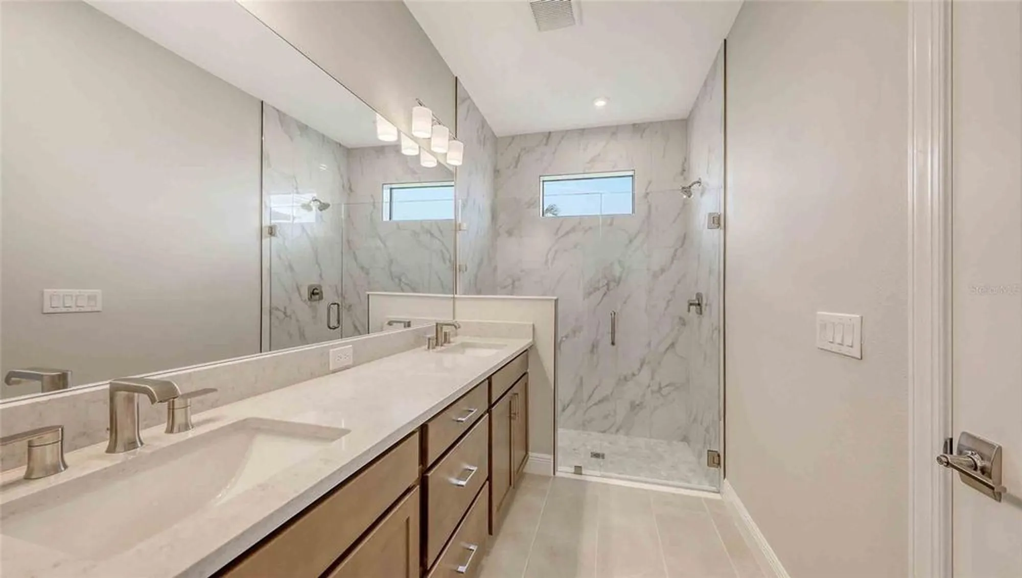 Property Slideshow image 17 of 42 | 14370 hammock oak st, Parrish, FL, 34219