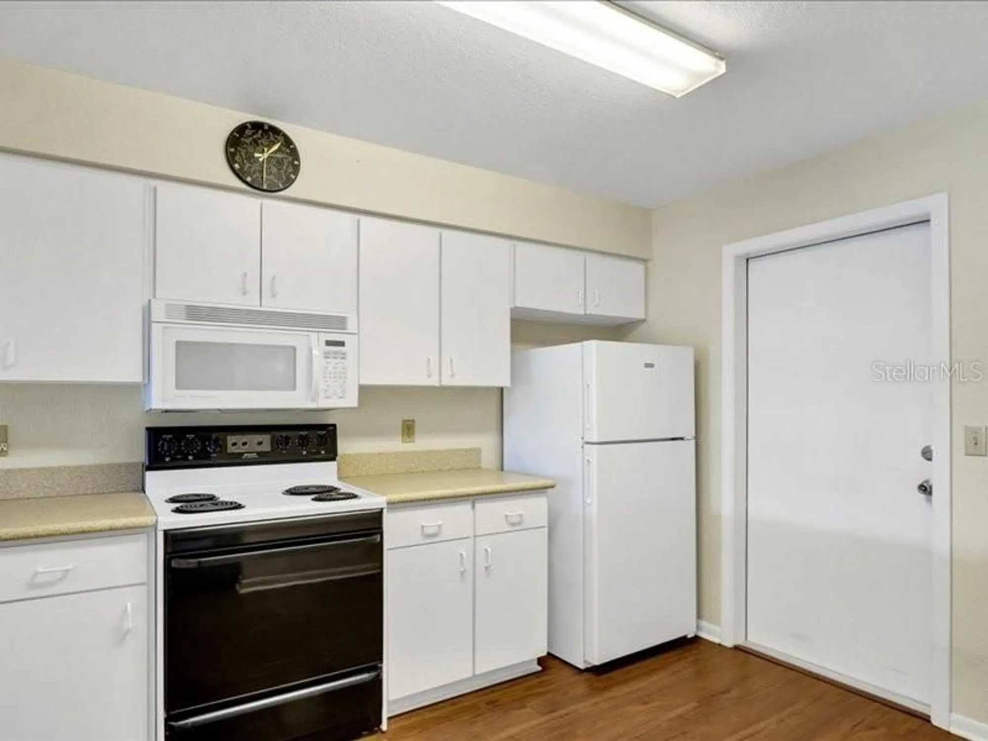 Property Slideshow image 10 of 36 | 1585 oakview cir, Winter Haven, FL, 33880