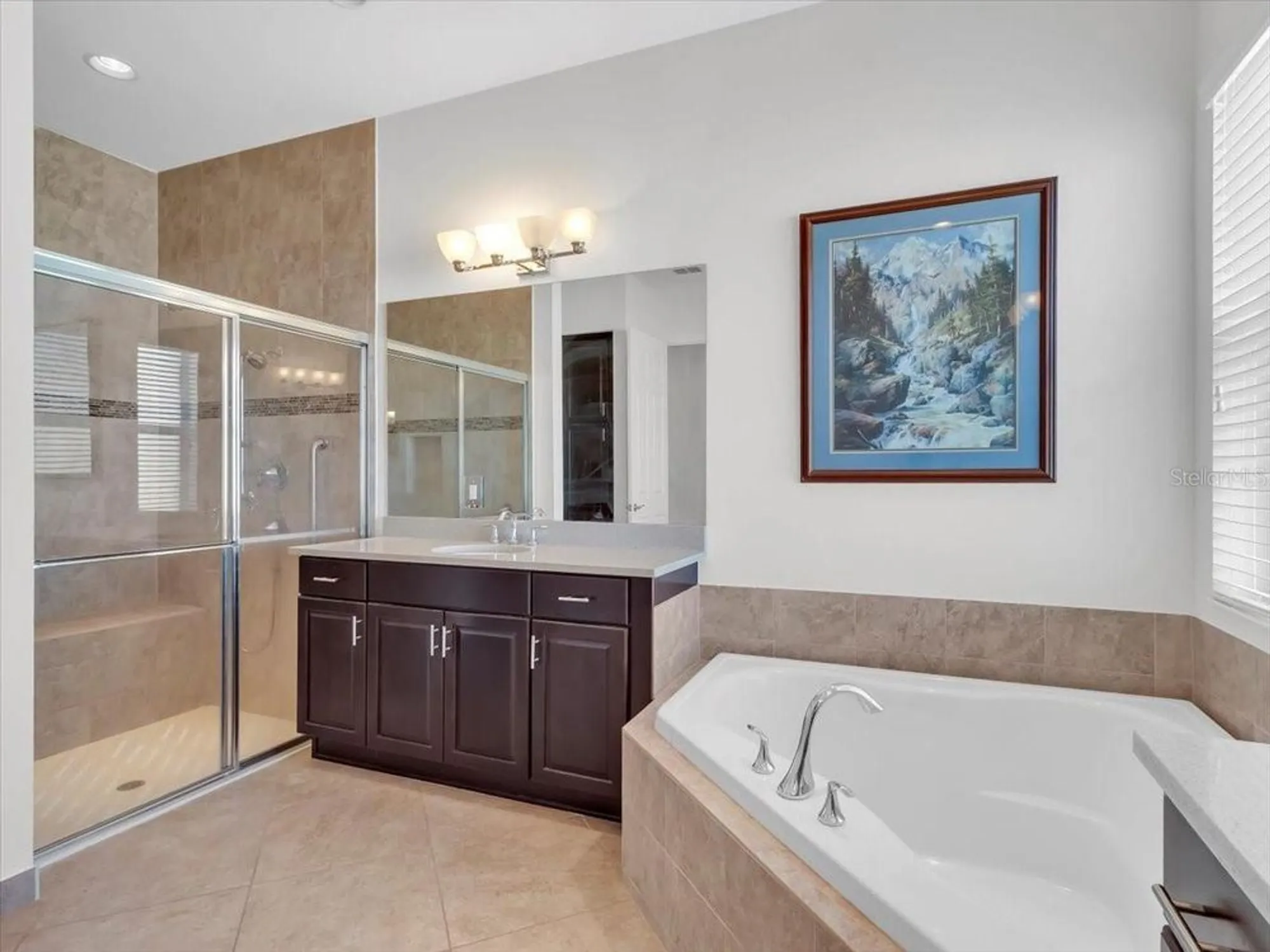 Property Slideshow image 35 of 76 | 16308 garnet glen pl, Wimauma, FL, 33598