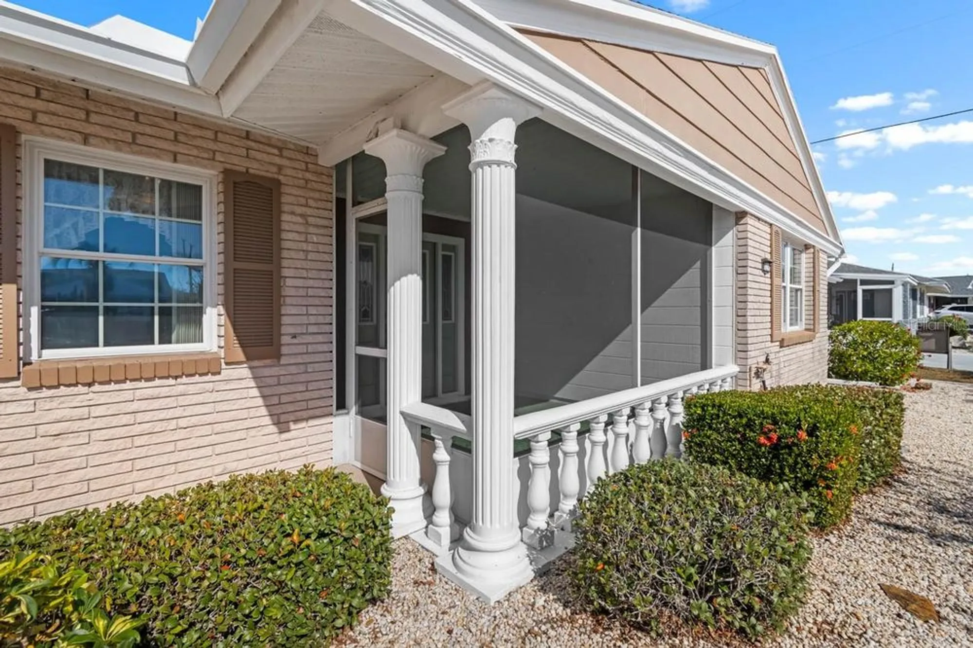 Property Slideshow image 37 of 80 | 829 fox hills dr, Sun City Center, FL, 33573